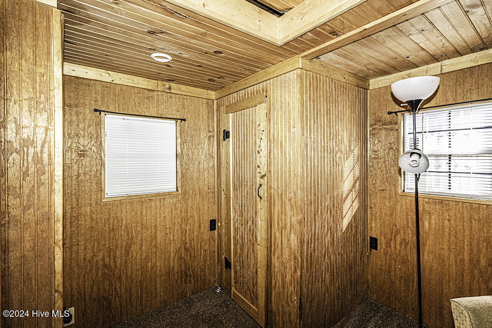 138 Running Deer Drive Property Photo 39