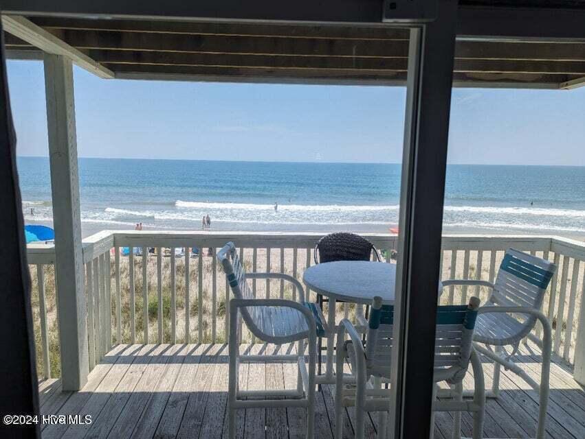 707 Pelican Court Property Photo 10