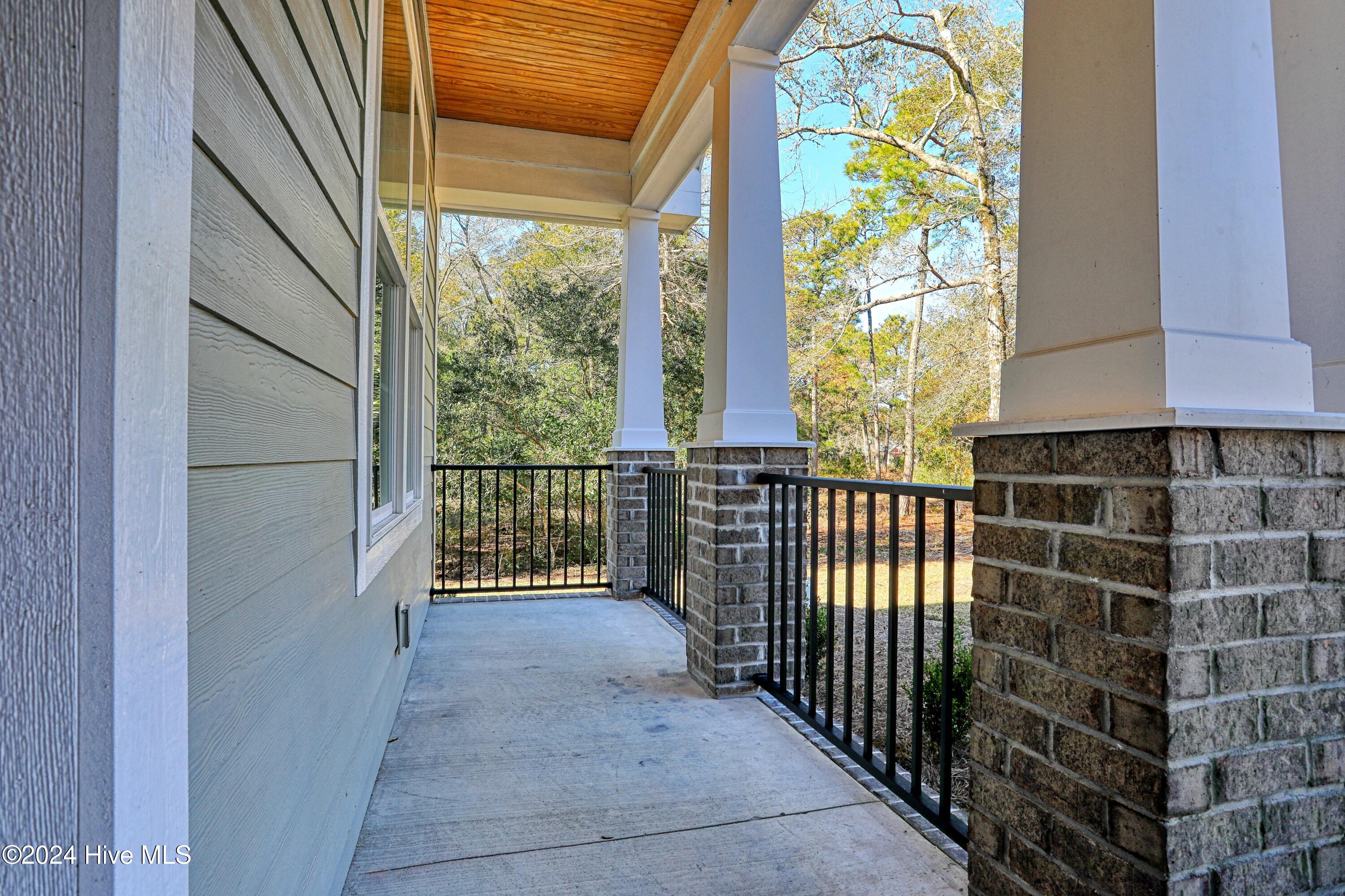 3375 Sandridge Lane Property Photo 11