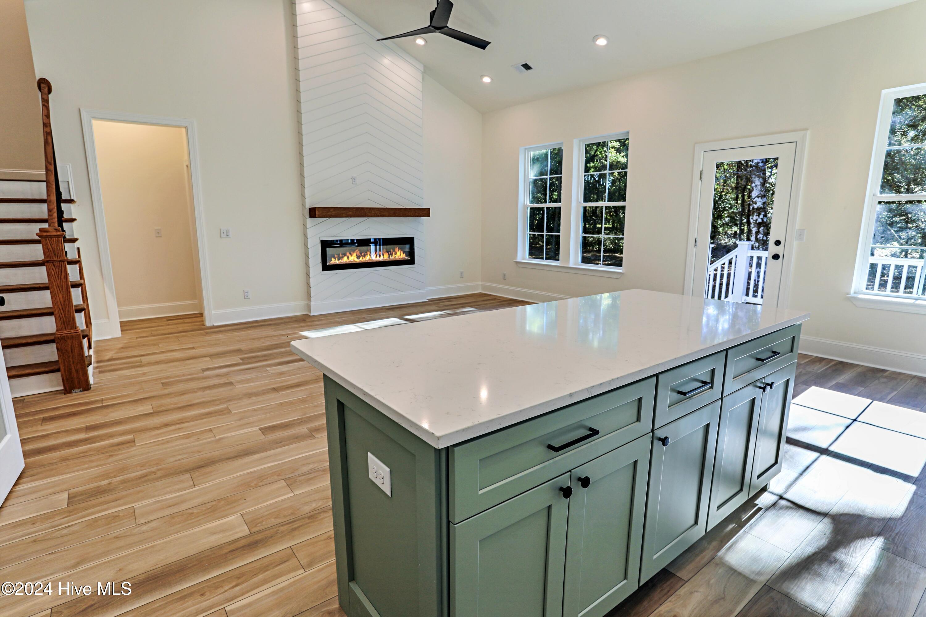 3375 Sandridge Lane Property Photo 15