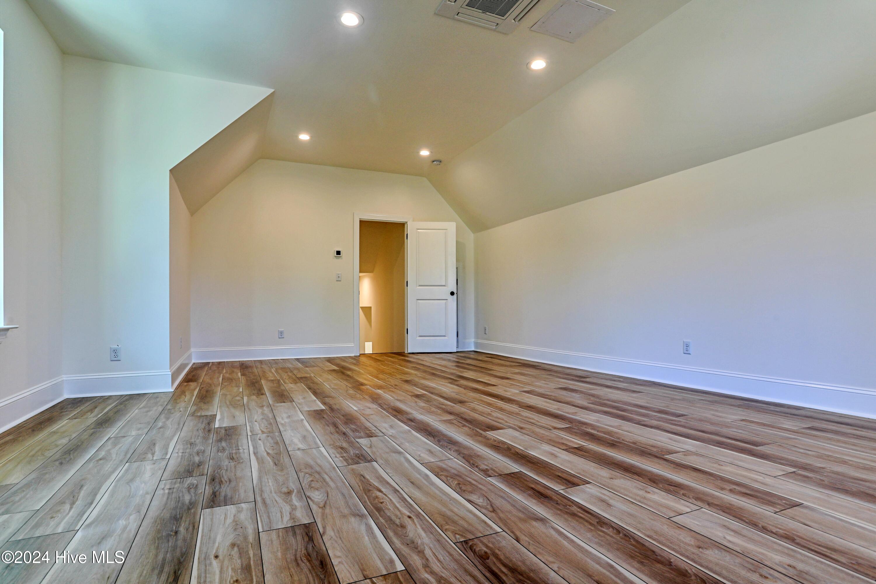 3375 Sandridge Lane Property Photo 50