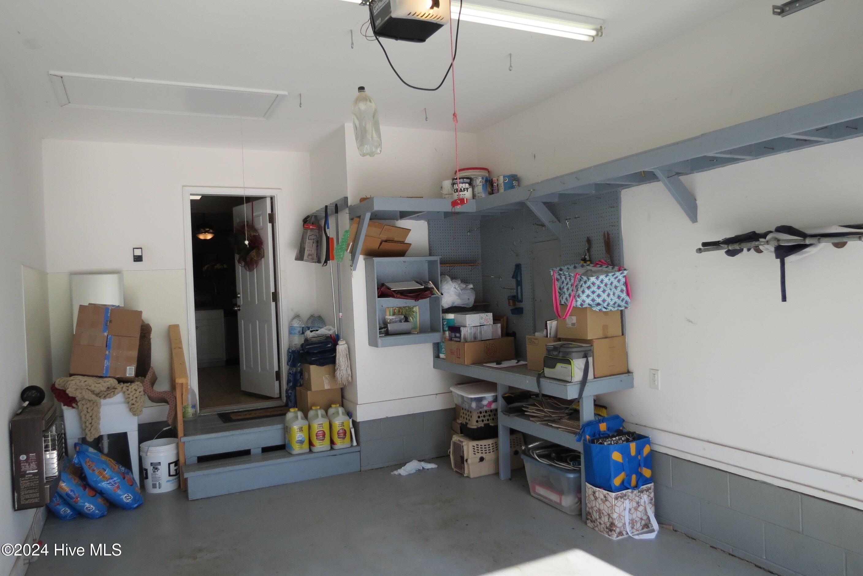 402 South Street B Property Photo 24