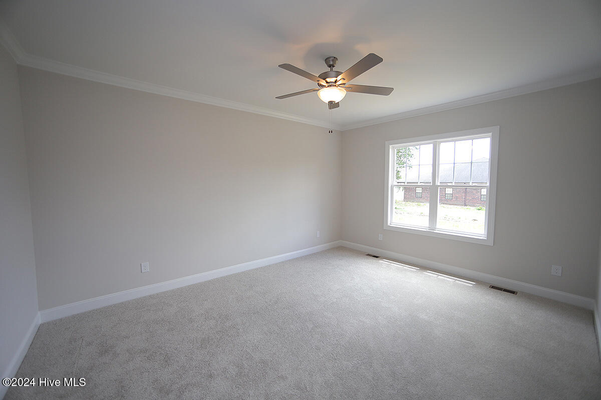 211 W Harnett Street Property Photo 15
