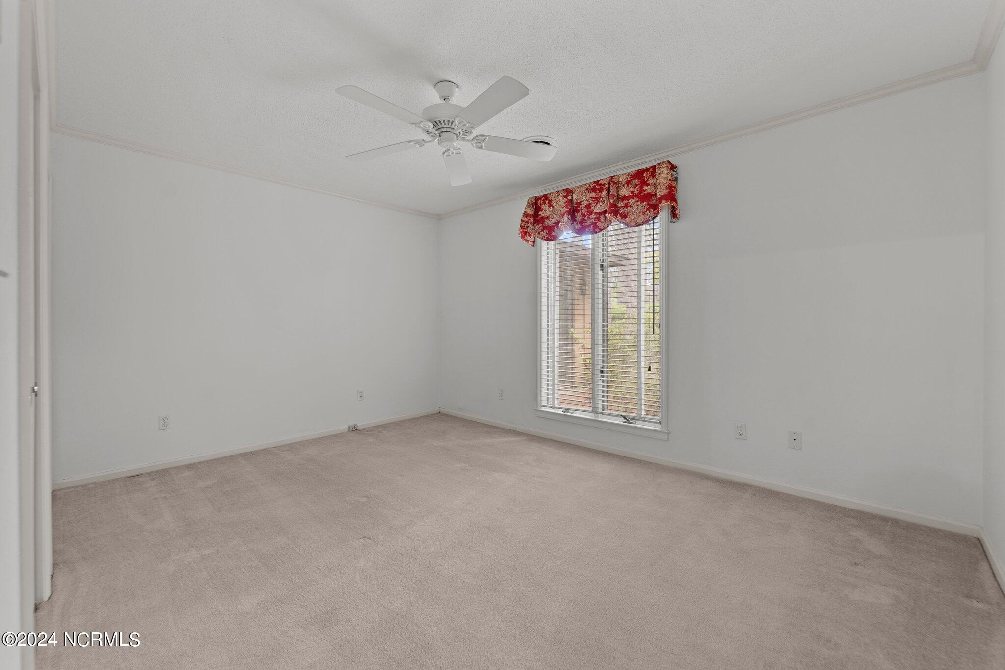 636 Redwood Drive Property Photo 20