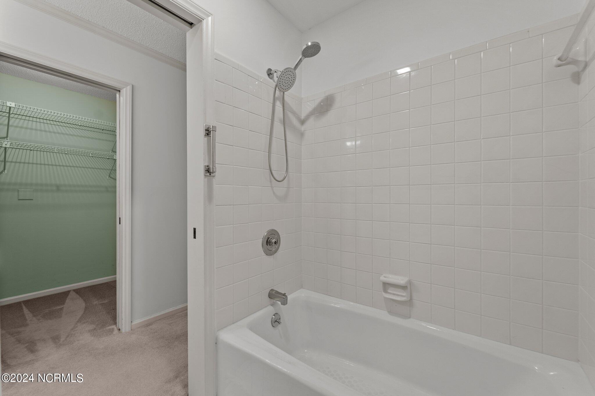 636 Redwood Drive Property Photo 27