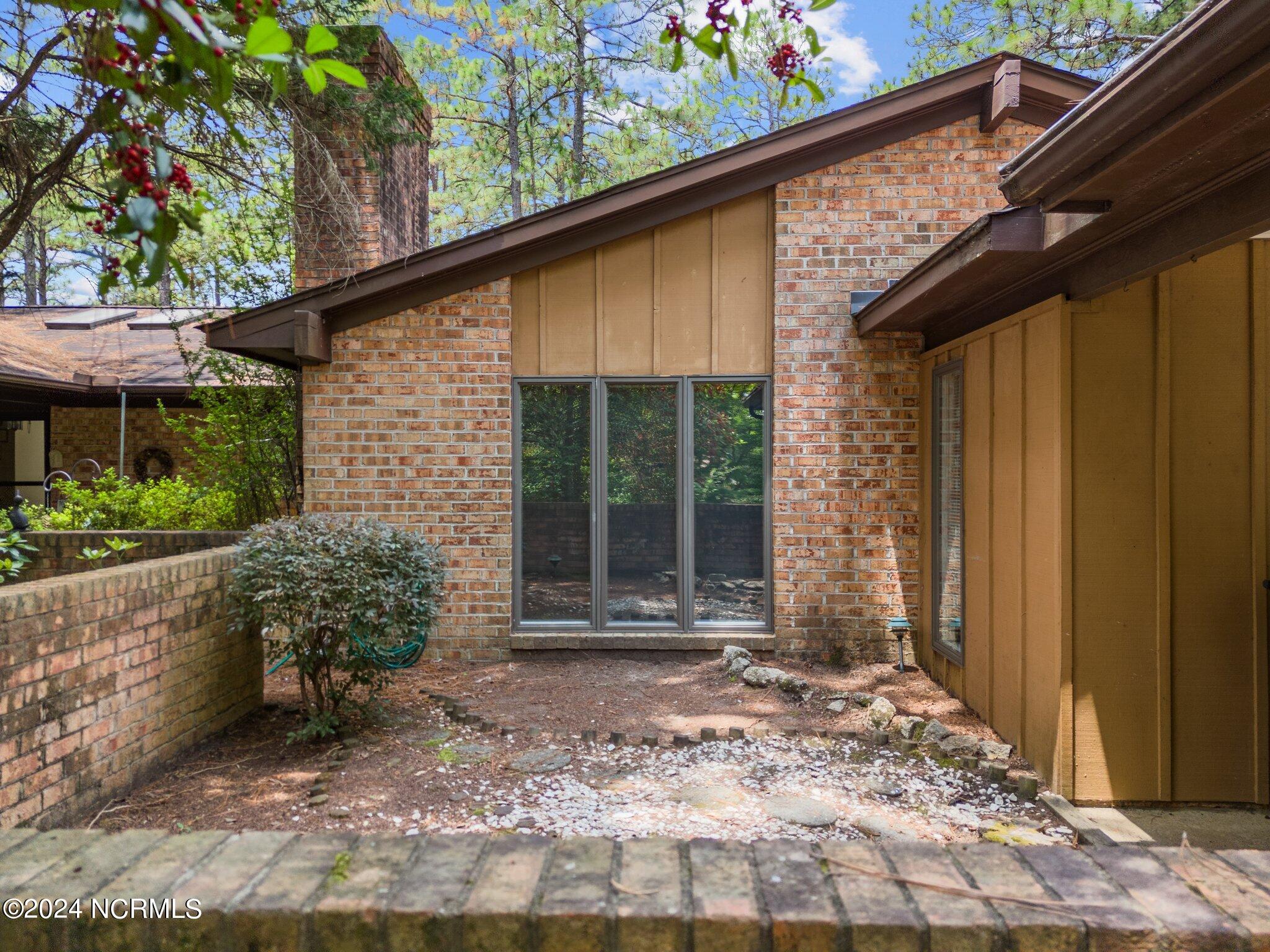 636 Redwood Drive Property Photo 30