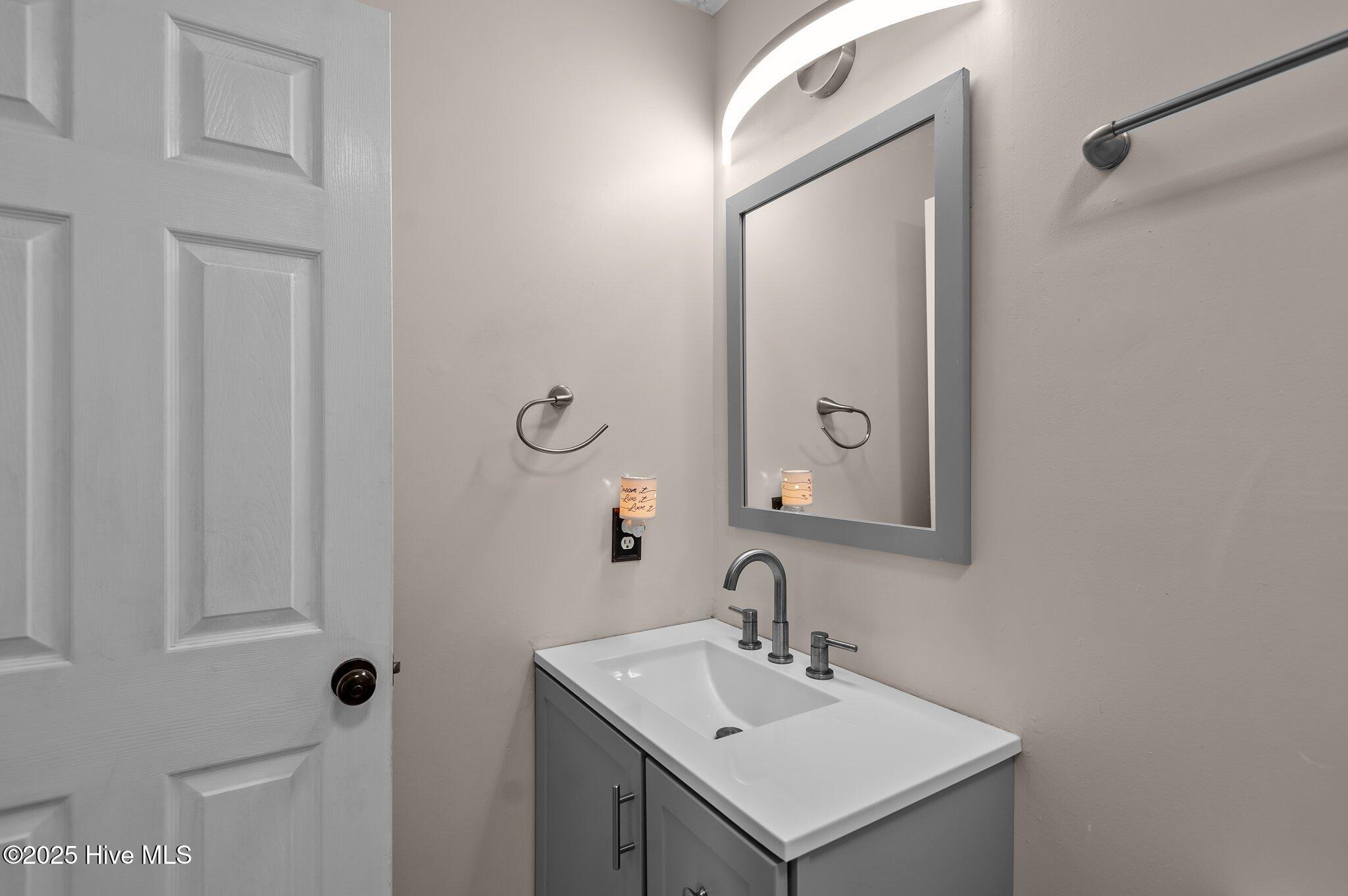 207 Jordan Bluff Drive Property Photo 19