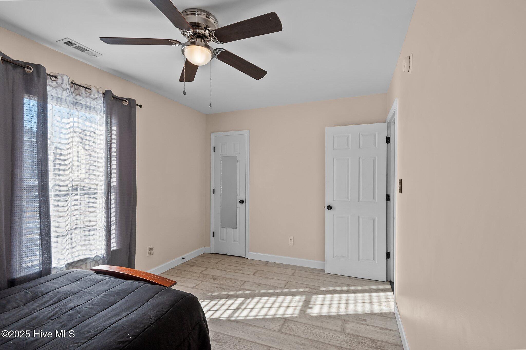 207 Jordan Bluff Drive Property Photo 24