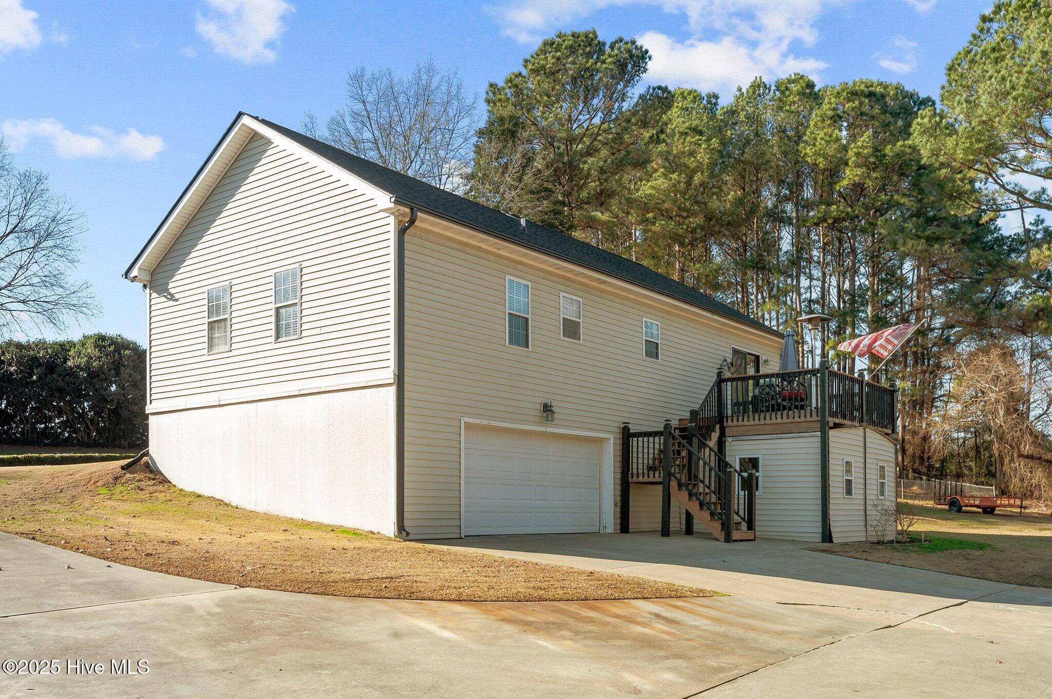 207 Jordan Bluff Drive Property Photo 39