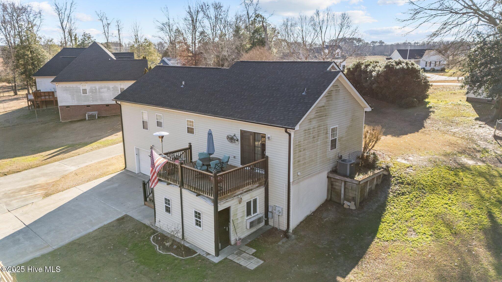 207 Jordan Bluff Drive Property Photo 45