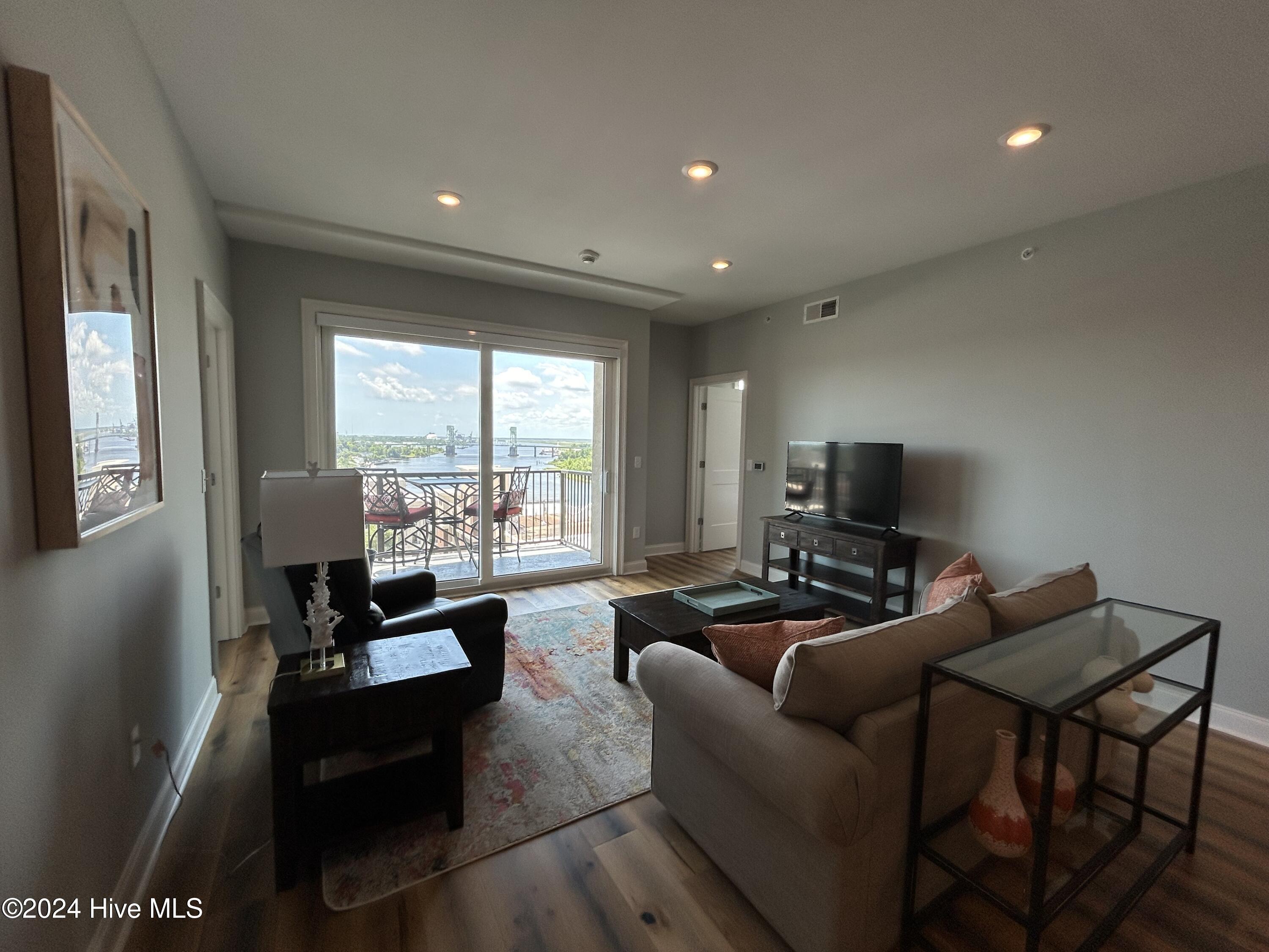 240 N Water Street 1256 Property Photo 8