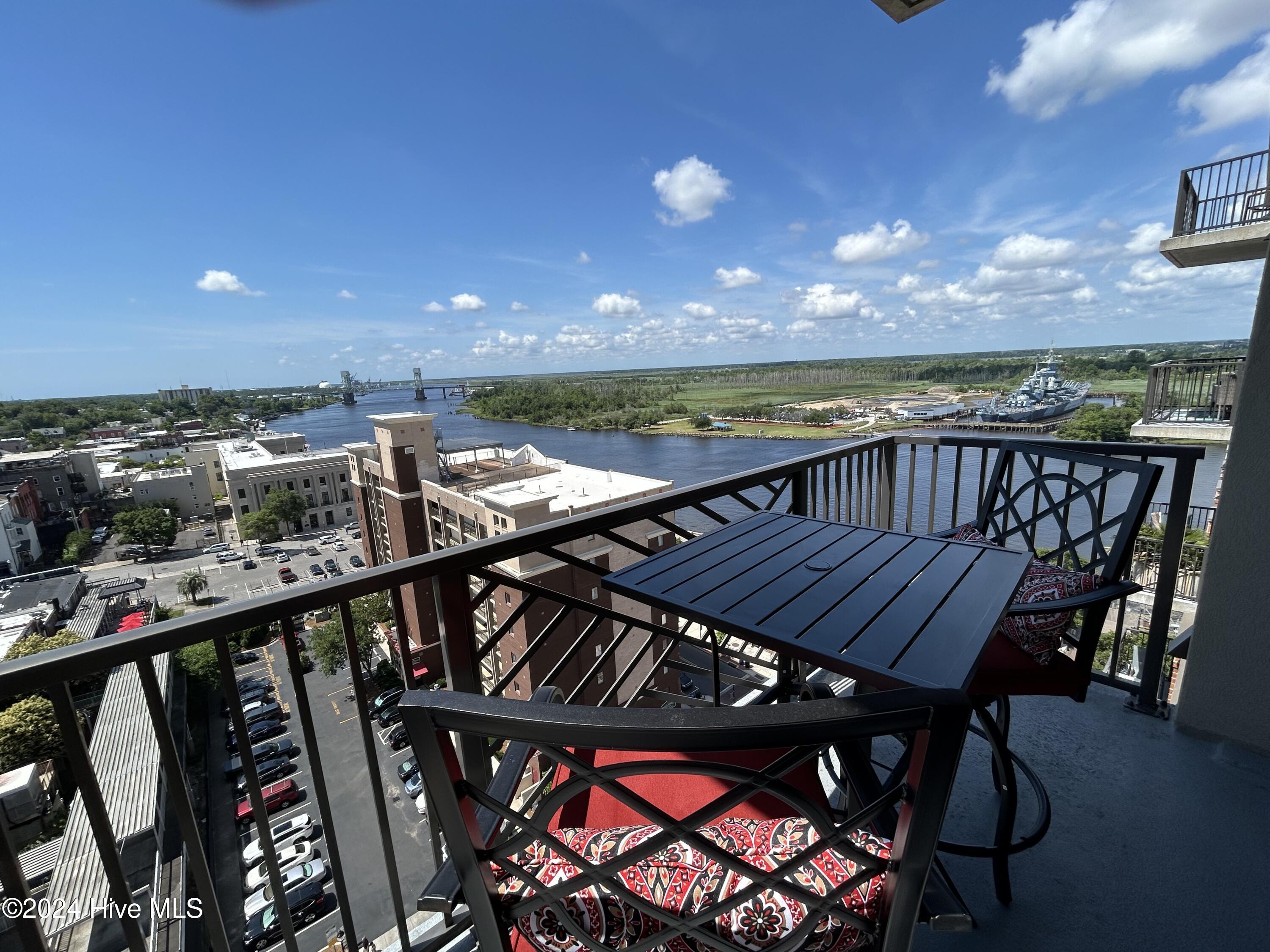 240 N Water Street 1256 Property Photo 11