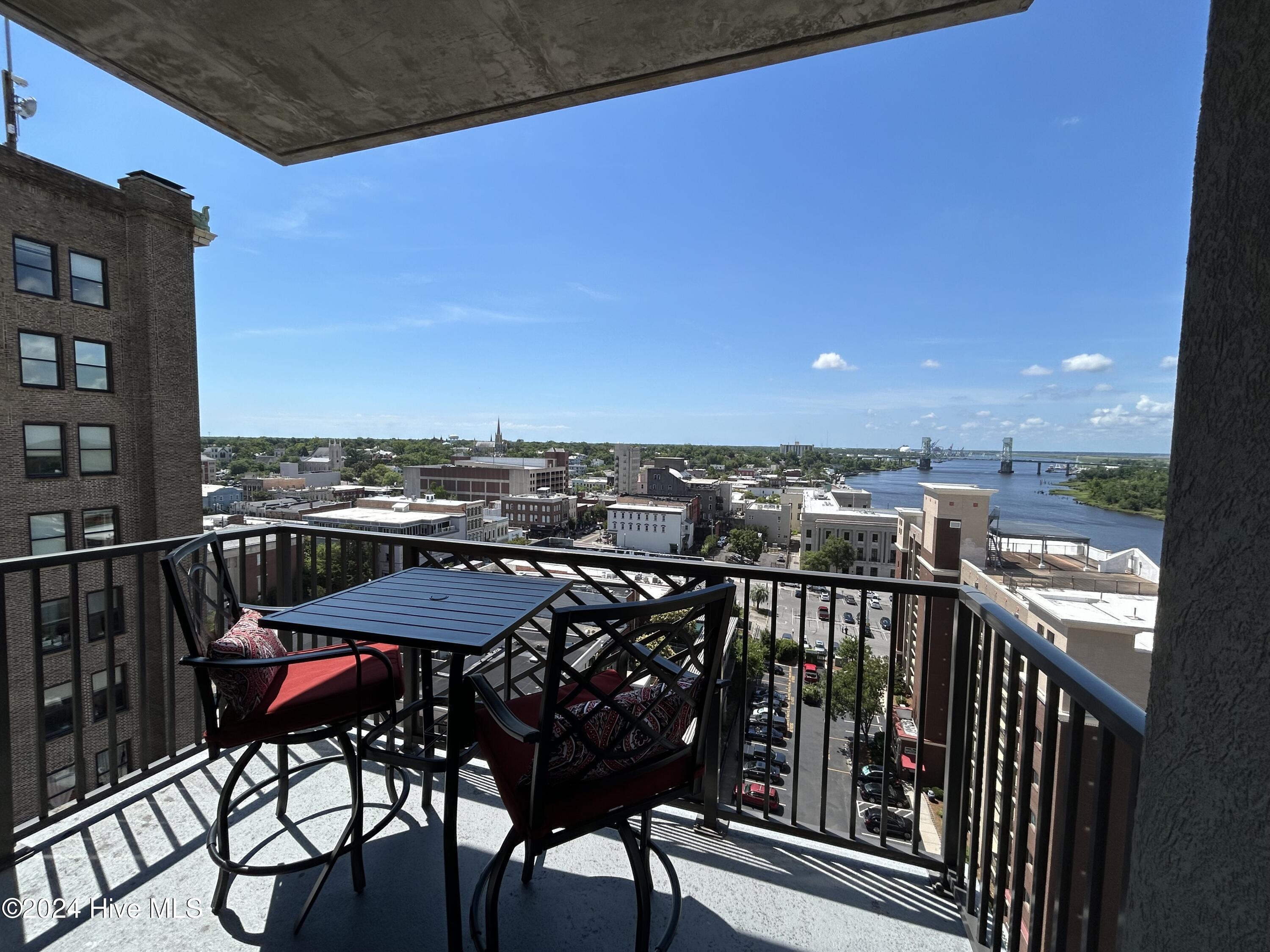 240 N Water Street 1256 Property Photo 12