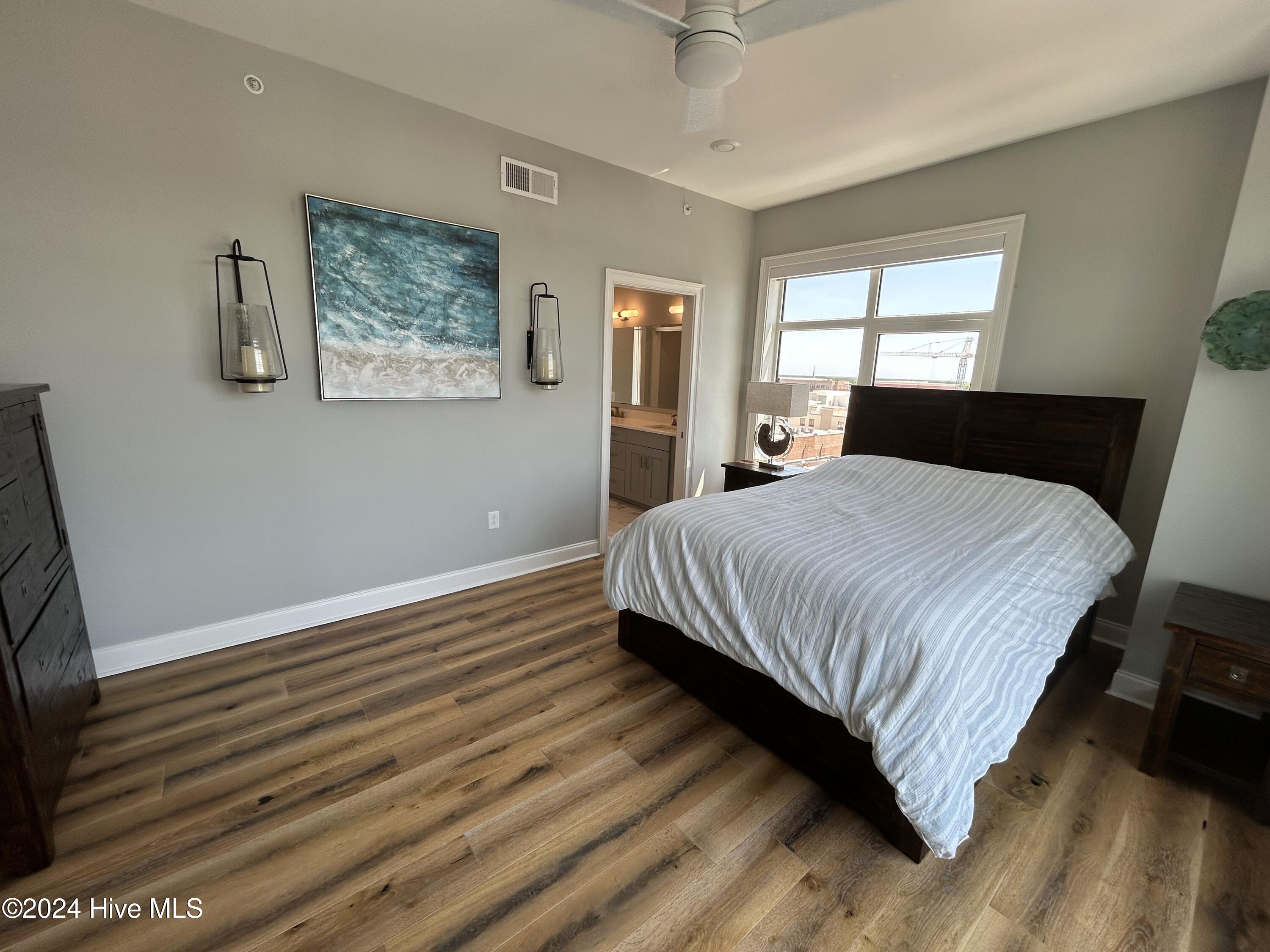 240 N Water Street 1256 Property Photo 14
