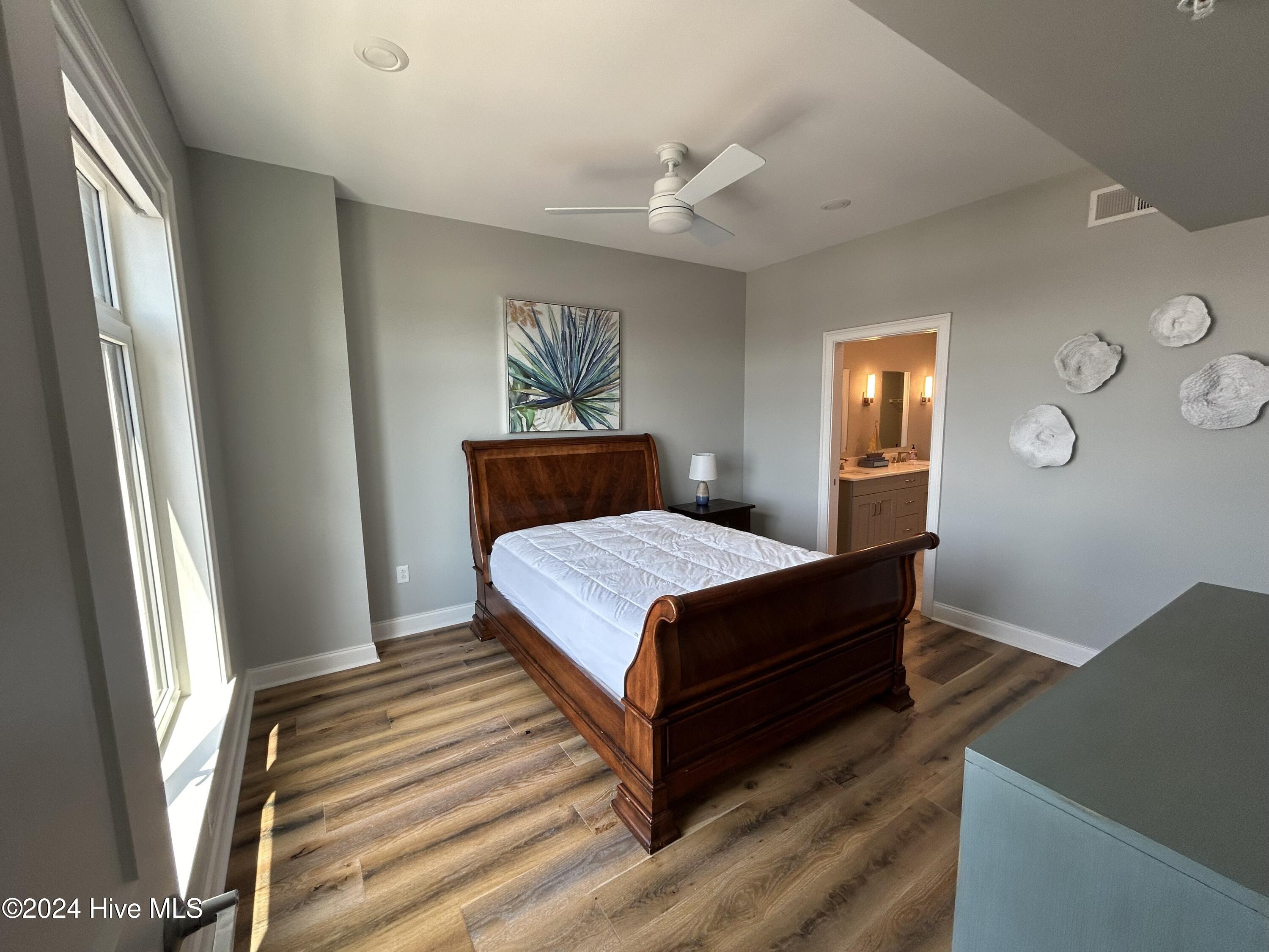240 N Water Street 1256 Property Photo 21