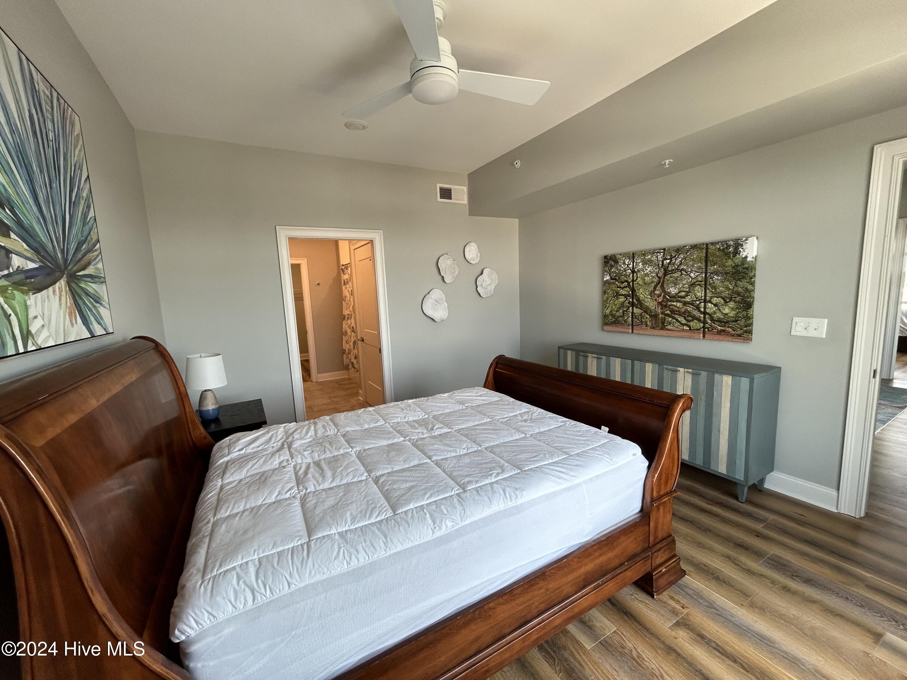 240 N Water Street 1256 Property Photo 23