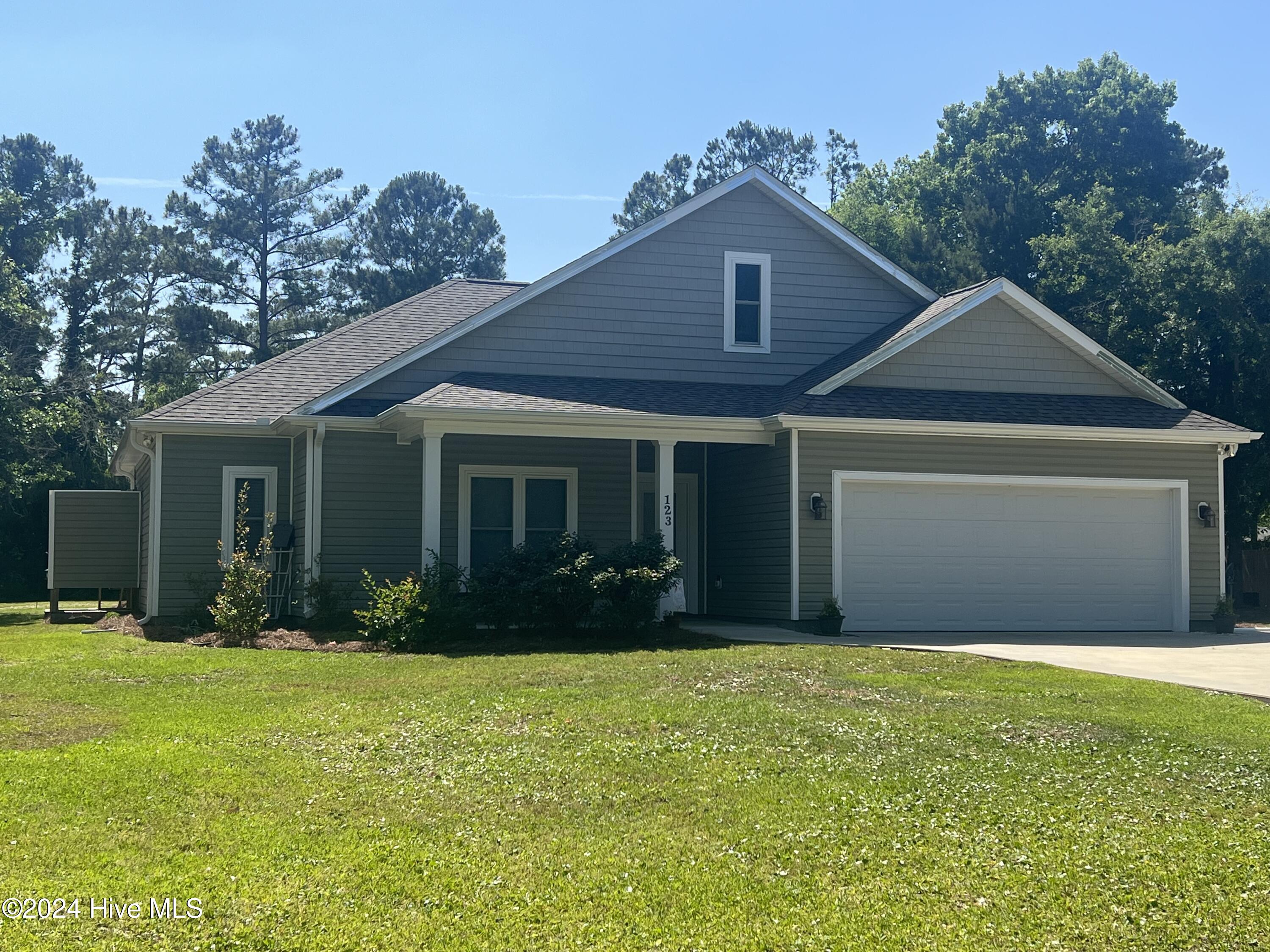 123 Pine Needle Circle Property Photo