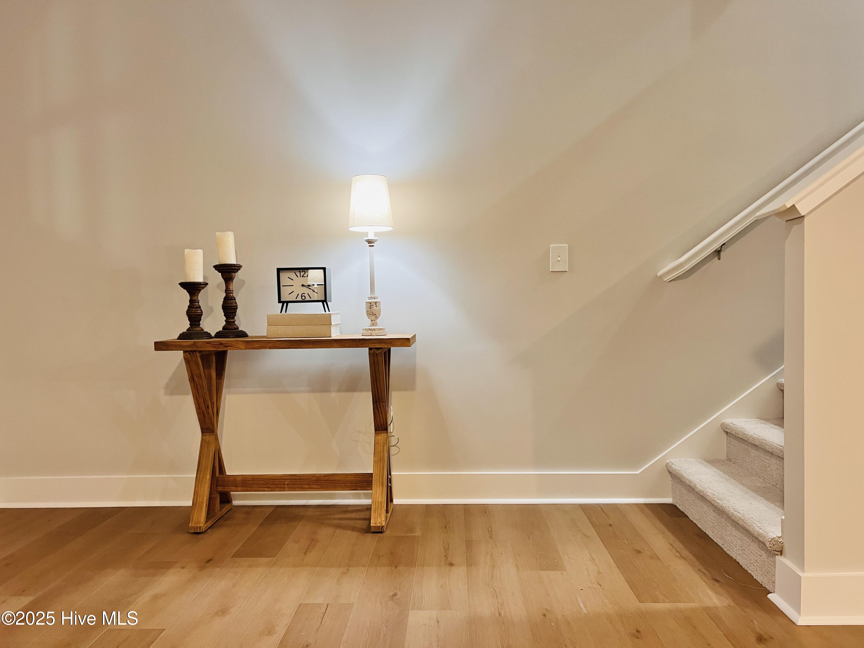 645 W Iowa Avenue Property Photo 9