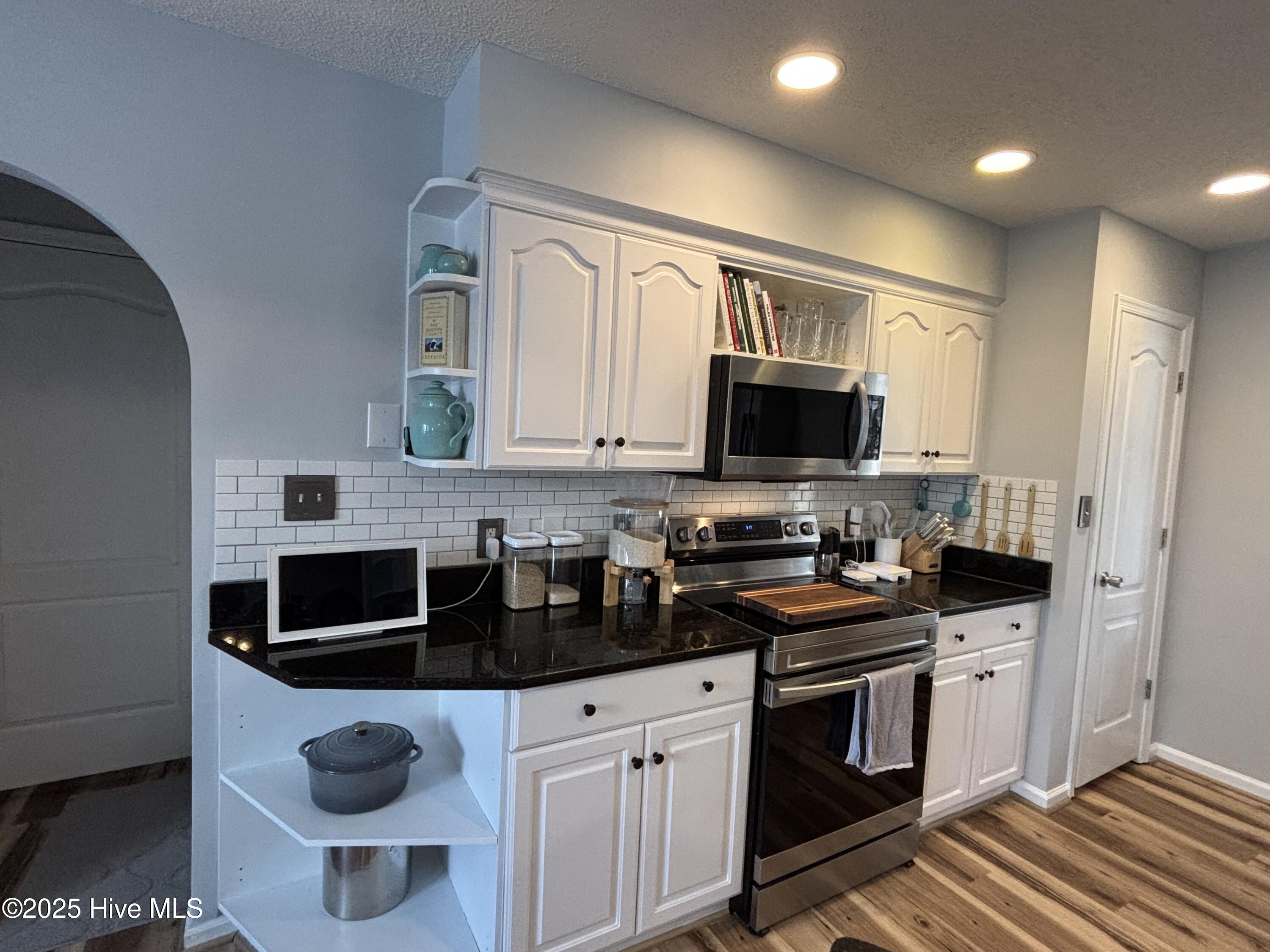 101 Canal Street Property Photo 4