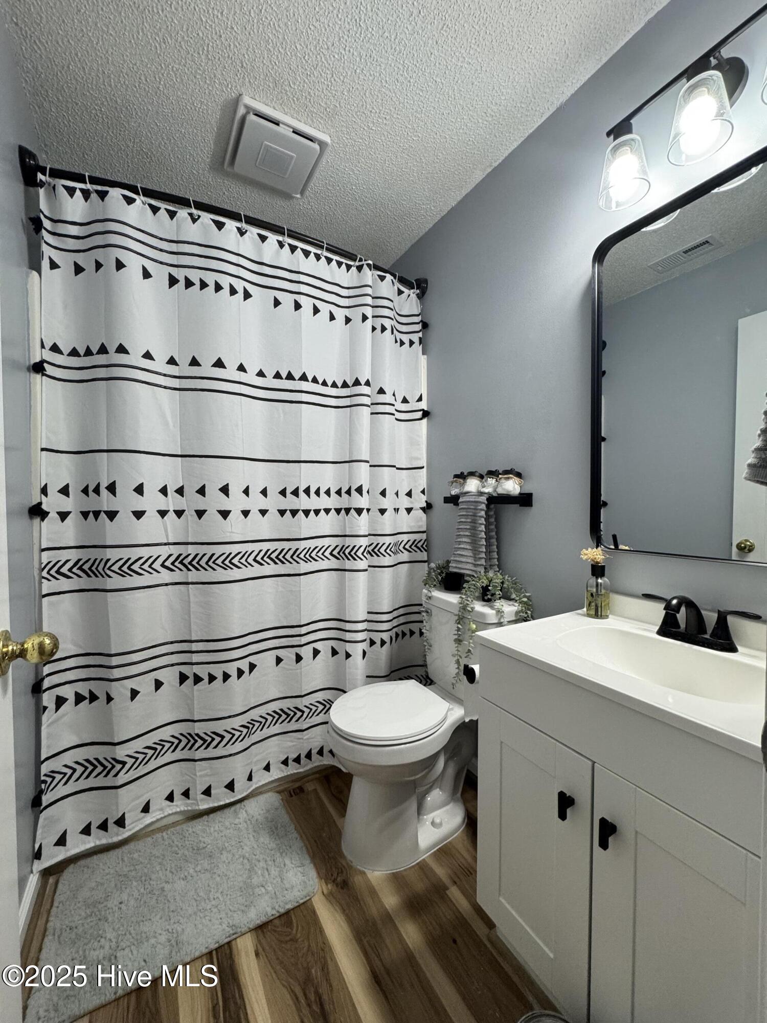 101 Canal Street Property Photo 12