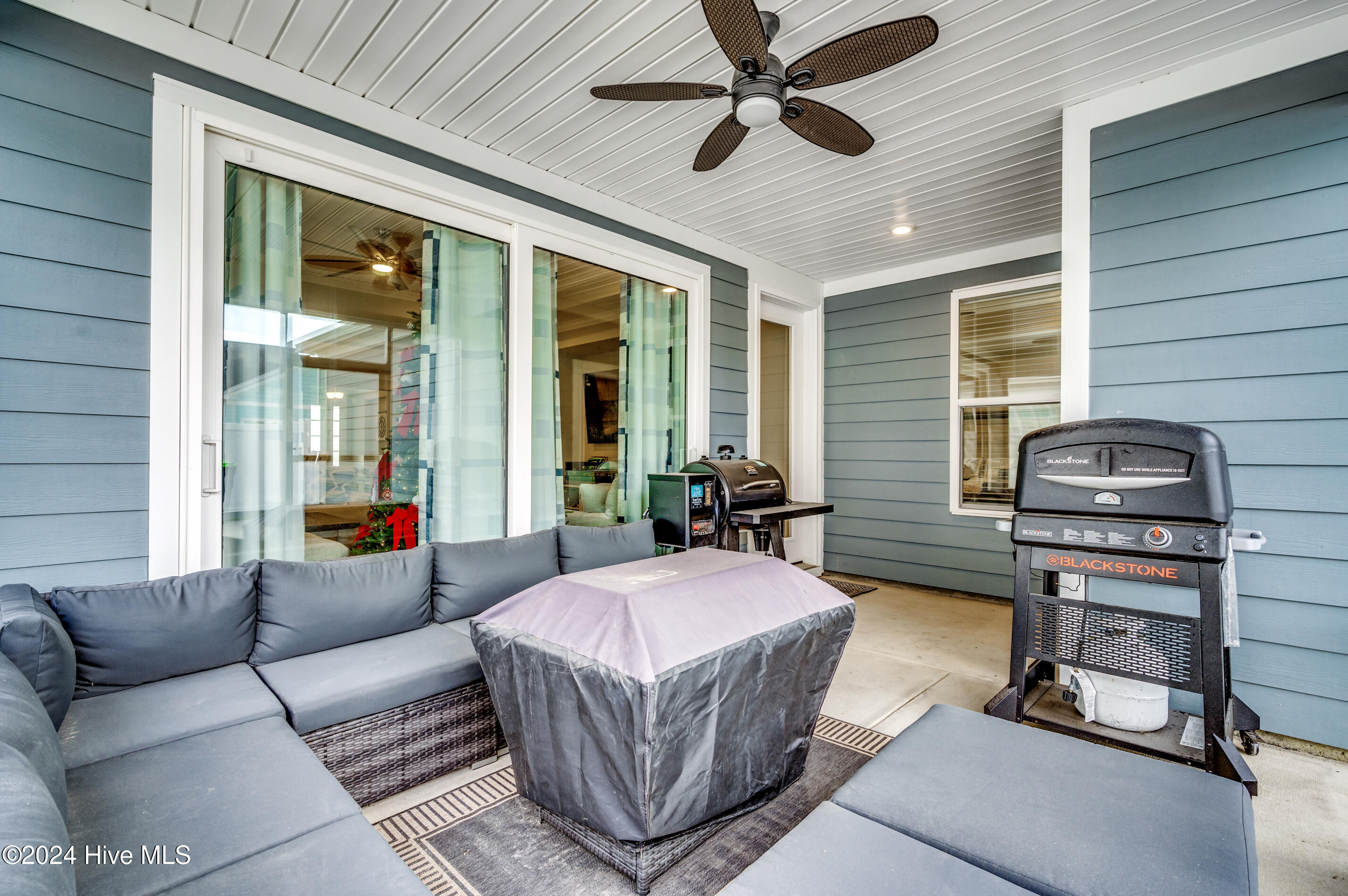 2023 Singing Palm Loop Property Photo 26
