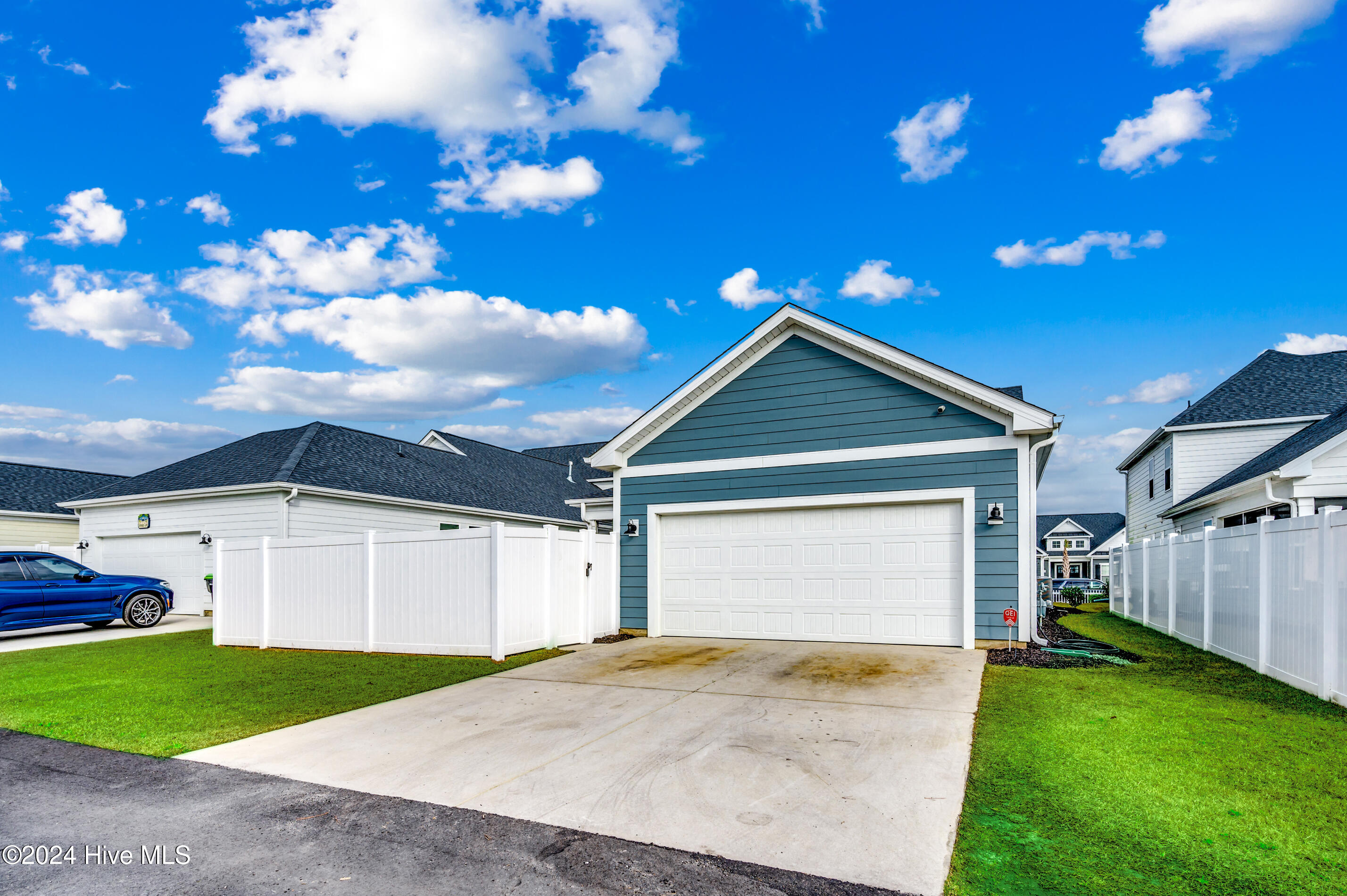 2023 Singing Palm Loop Property Photo 31