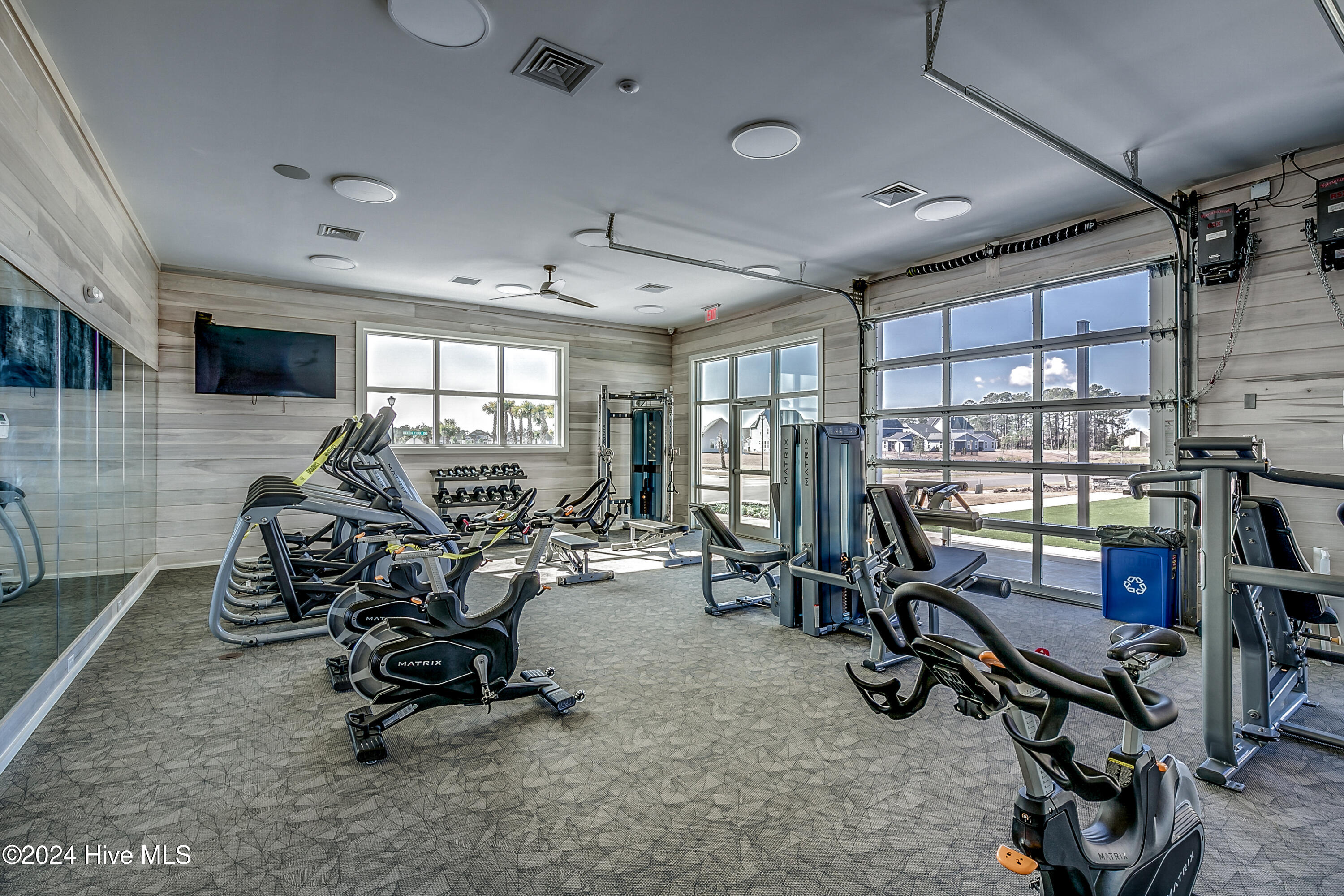 2023 Singing Palm Loop Property Photo 44
