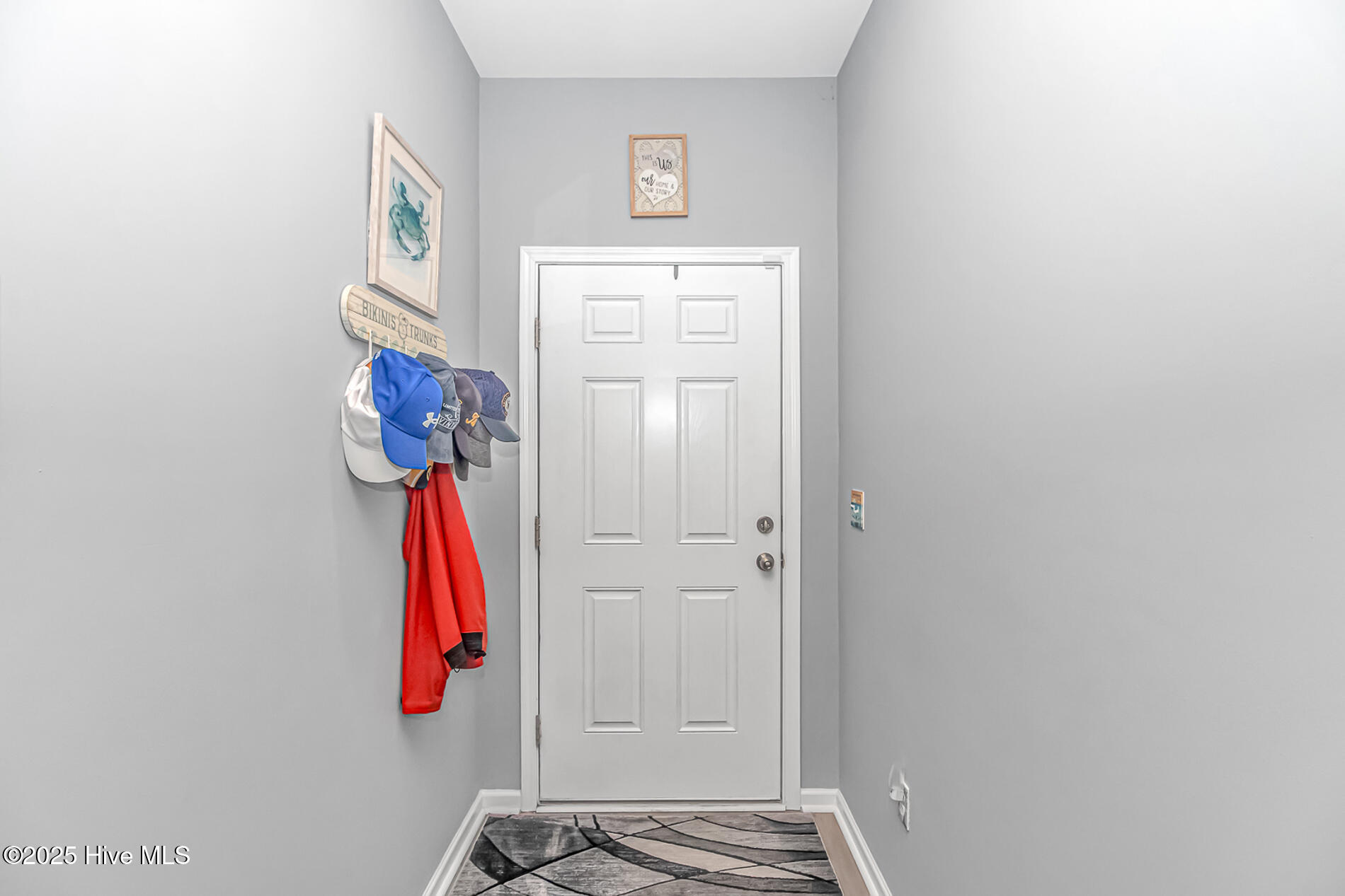 624 Watercliff Drive Property Photo 4