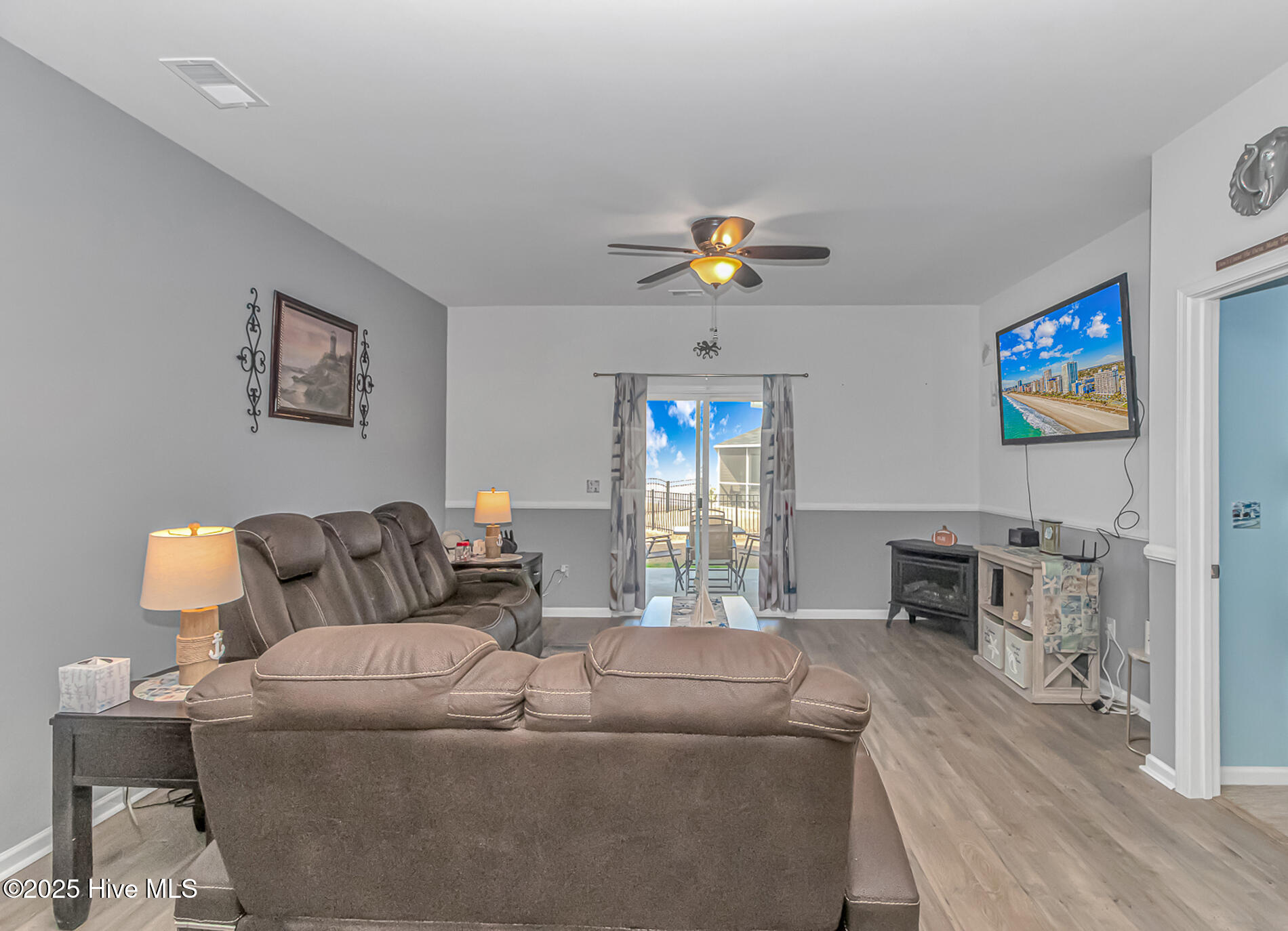 624 Watercliff Drive Property Photo 10