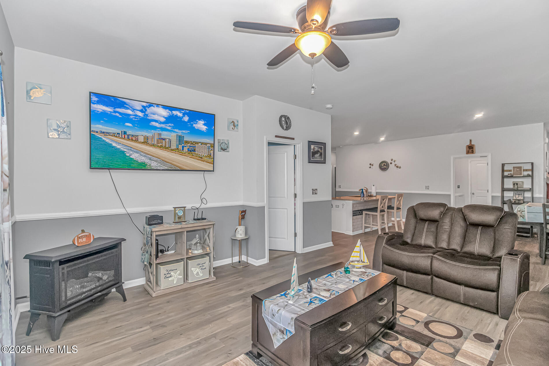624 Watercliff Drive Property Photo 12