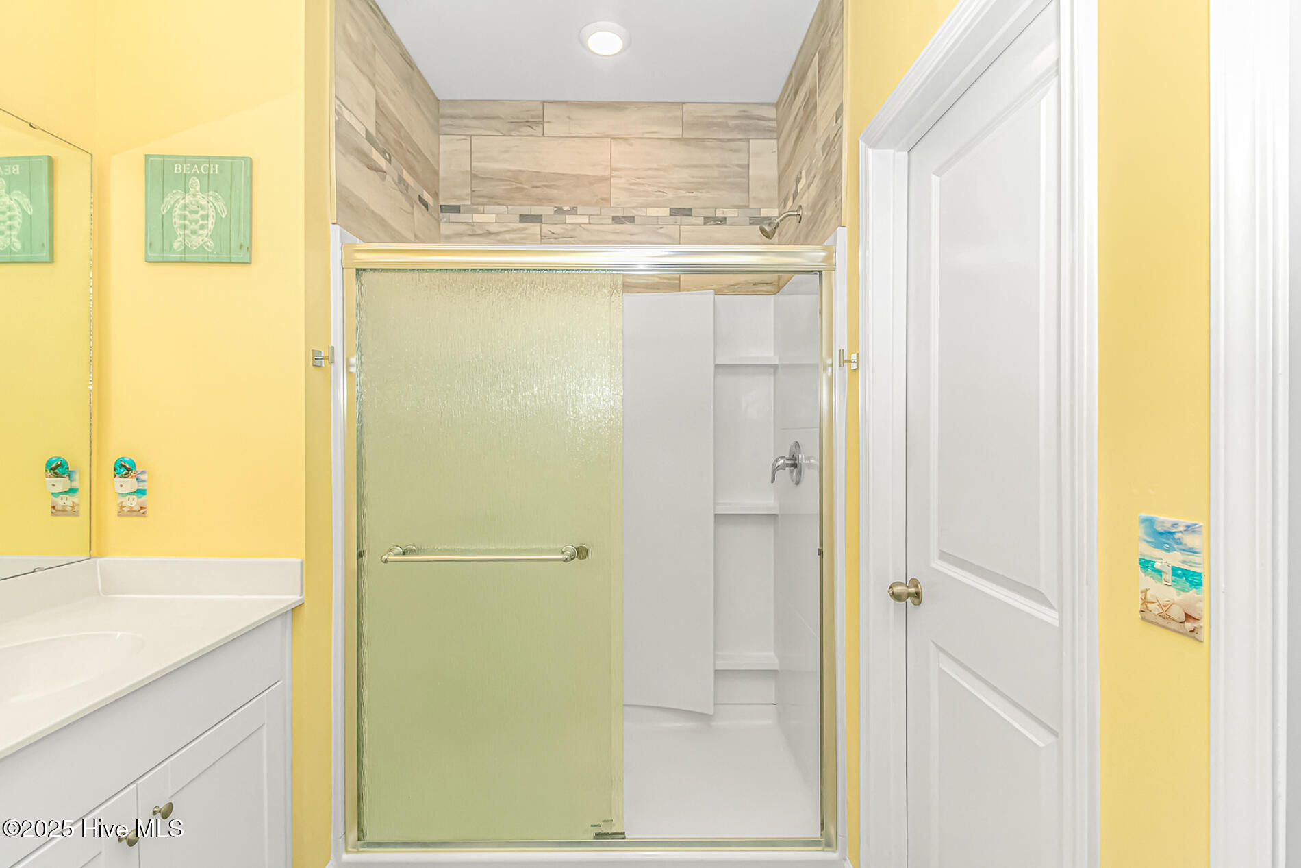 624 Watercliff Drive Property Photo 16