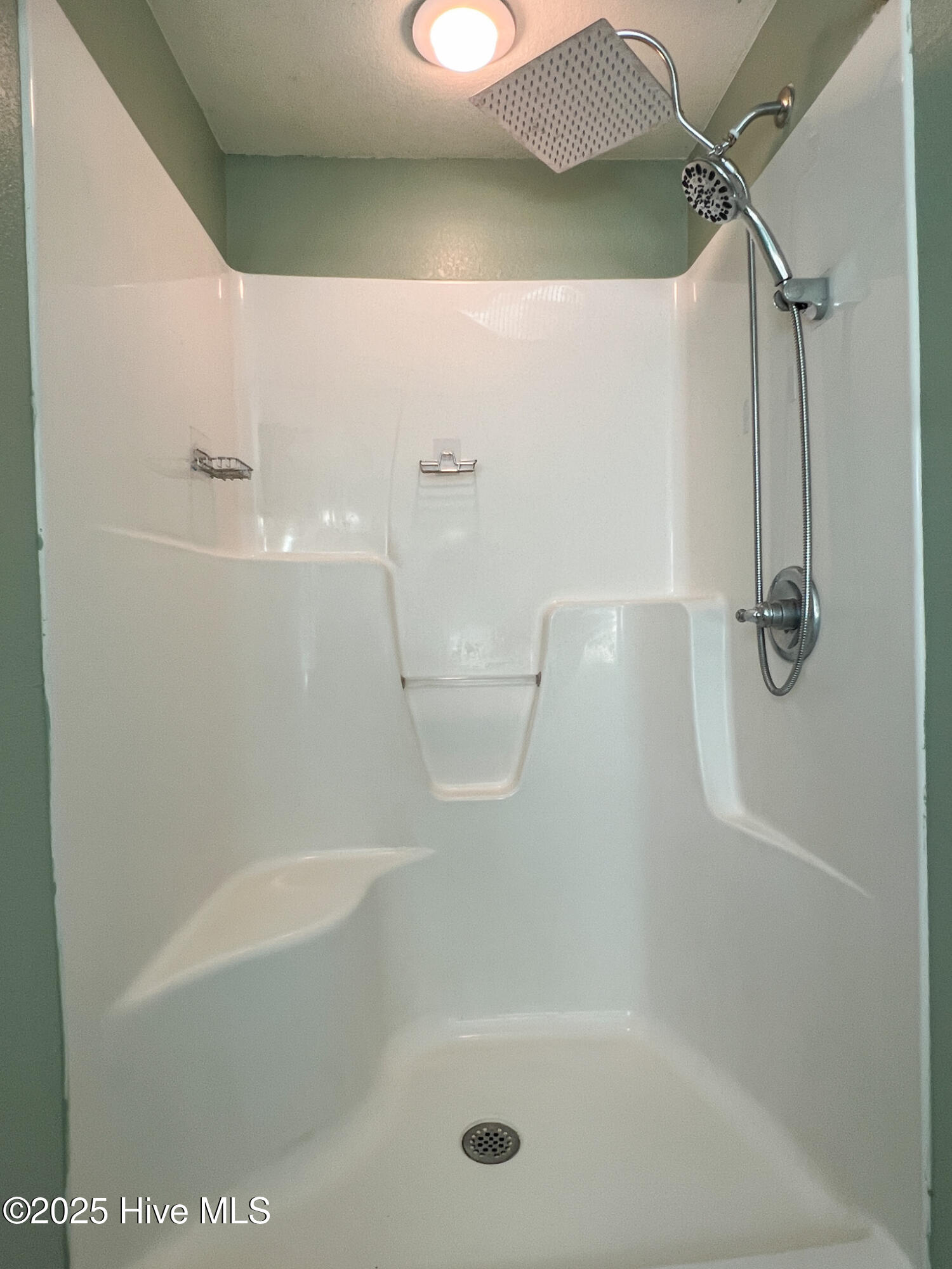403 Spencers Avenue Property Photo 17