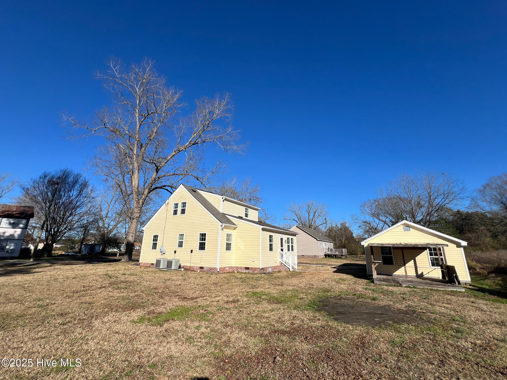403 Spencers Avenue Property Photo 22