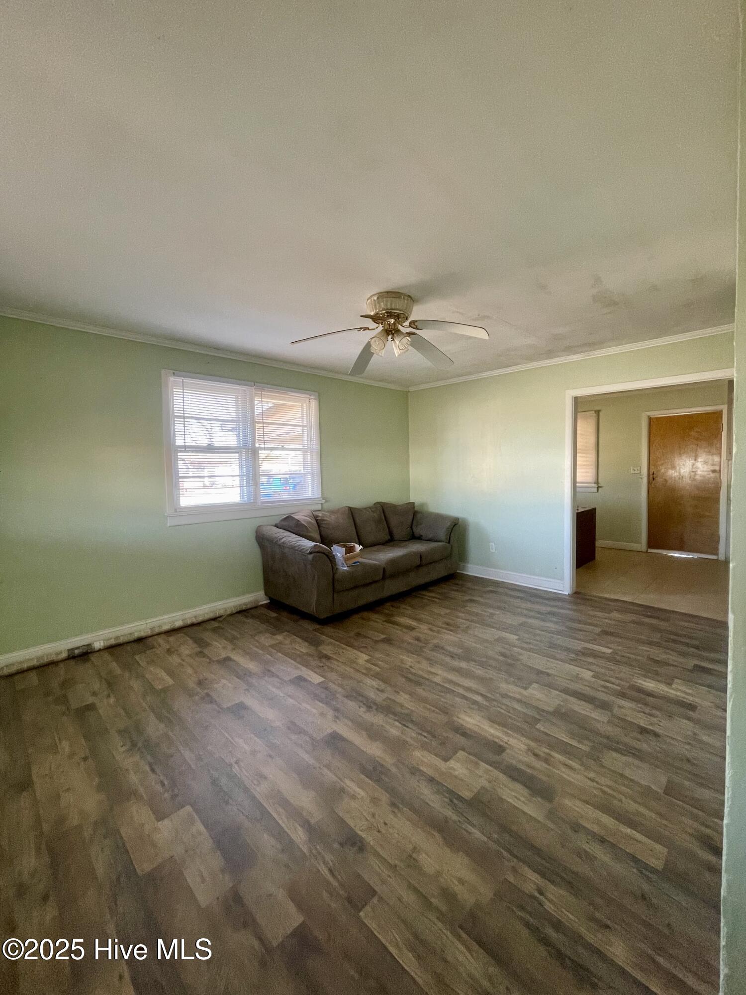 1815 W Main Street Property Photo 8