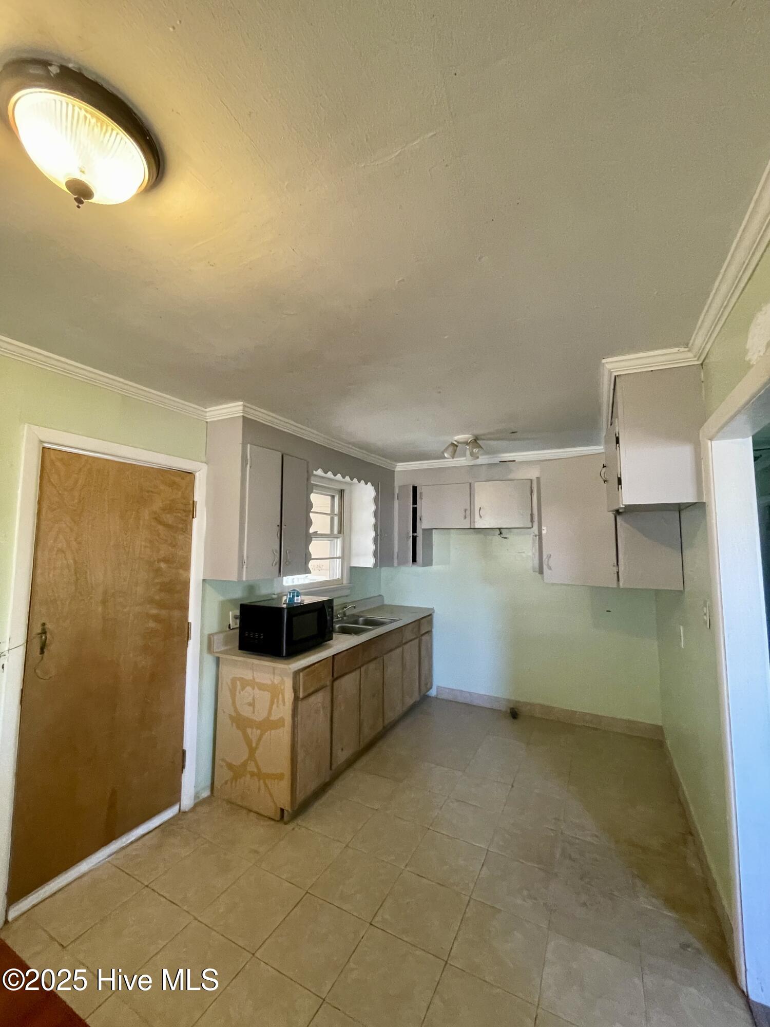 1815 W Main Street Property Photo 14