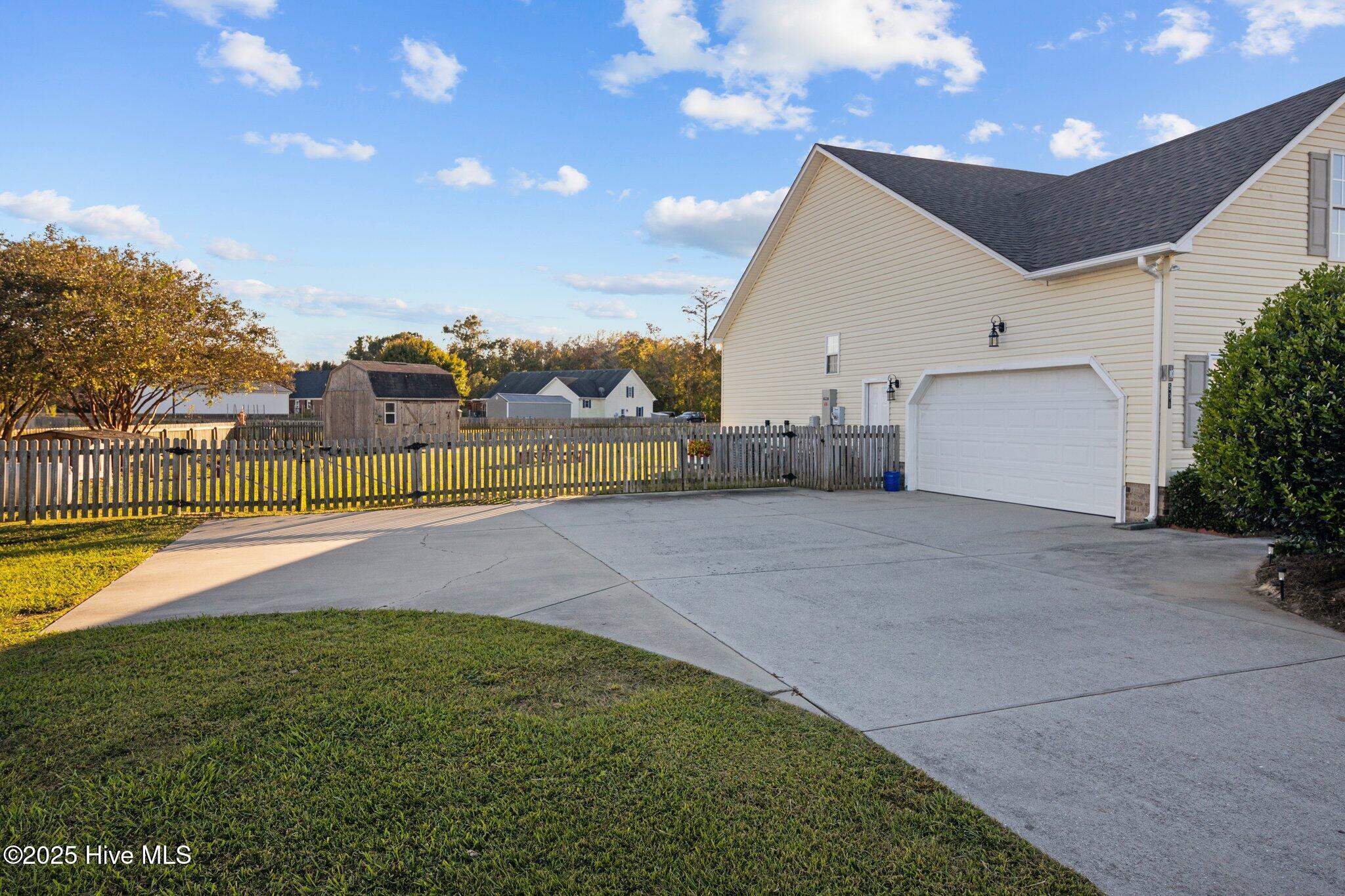 531 Highway 343 Property Photo 53