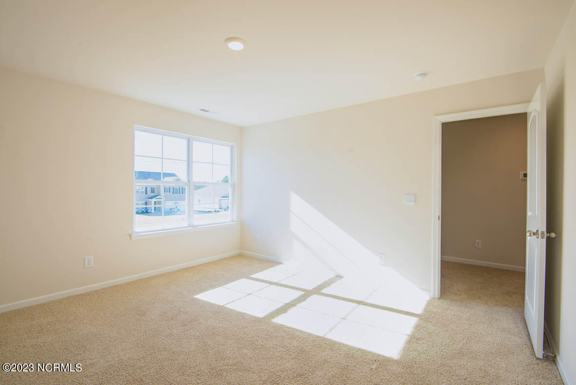 1129 Middlecrest Drive Property Photo 38