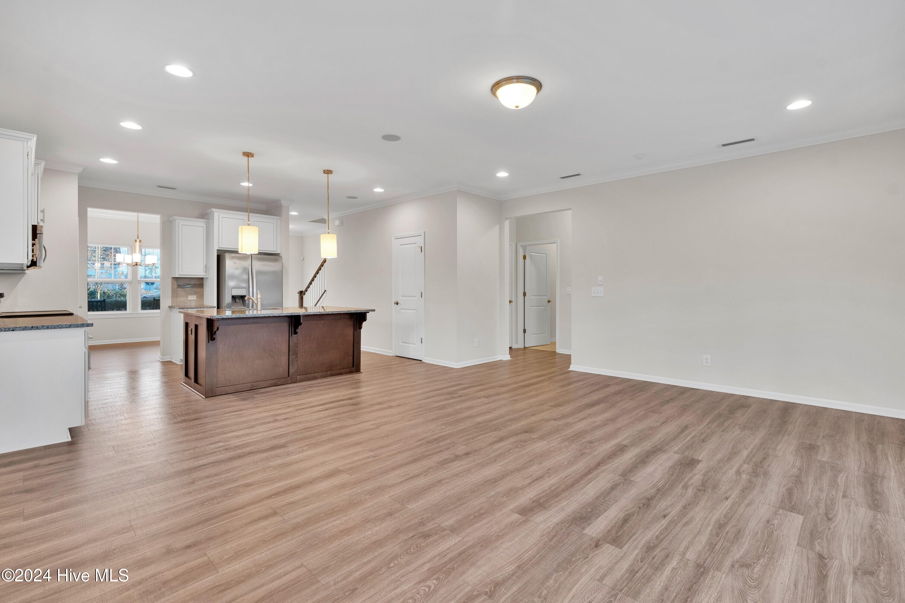 4010 Druids Glen Drive Property Photo 17