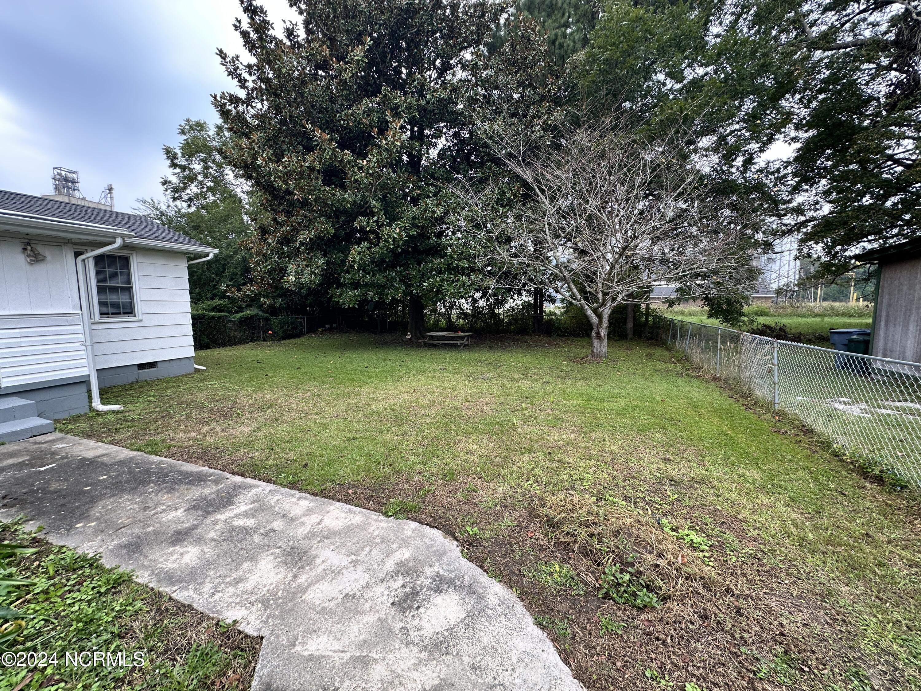 4462 W West Hines Street Property Photo 5