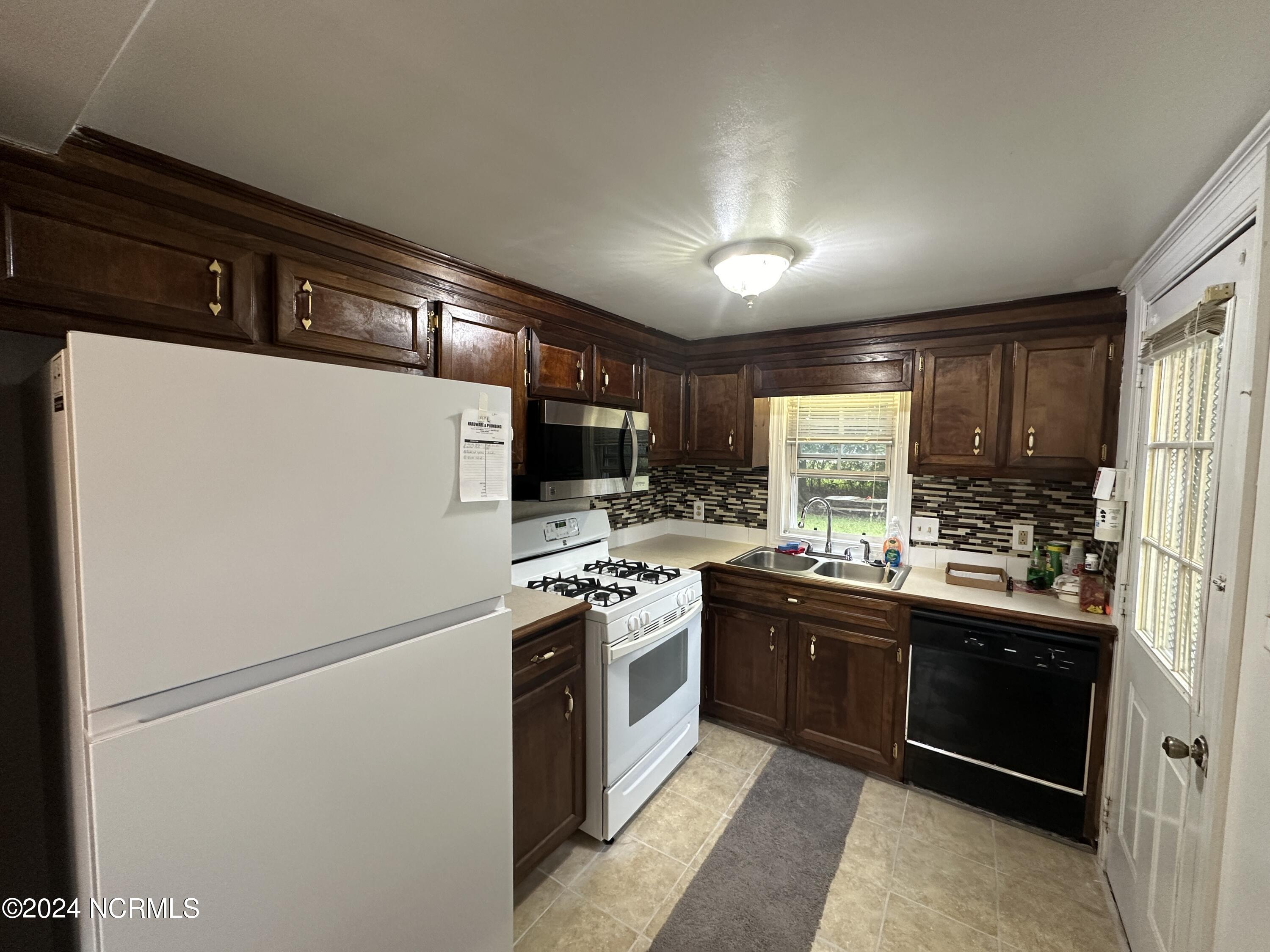 4462 W West Hines Street Property Photo 9
