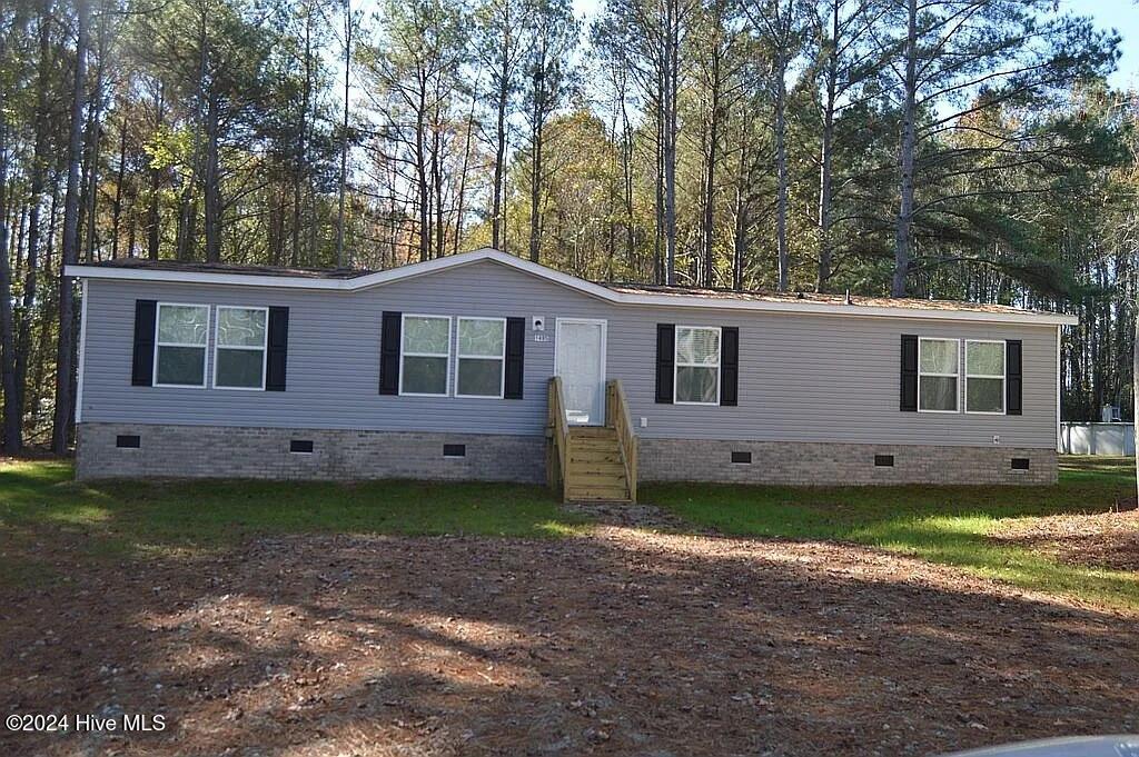 1495 Beulaville Highway Property Photo 1