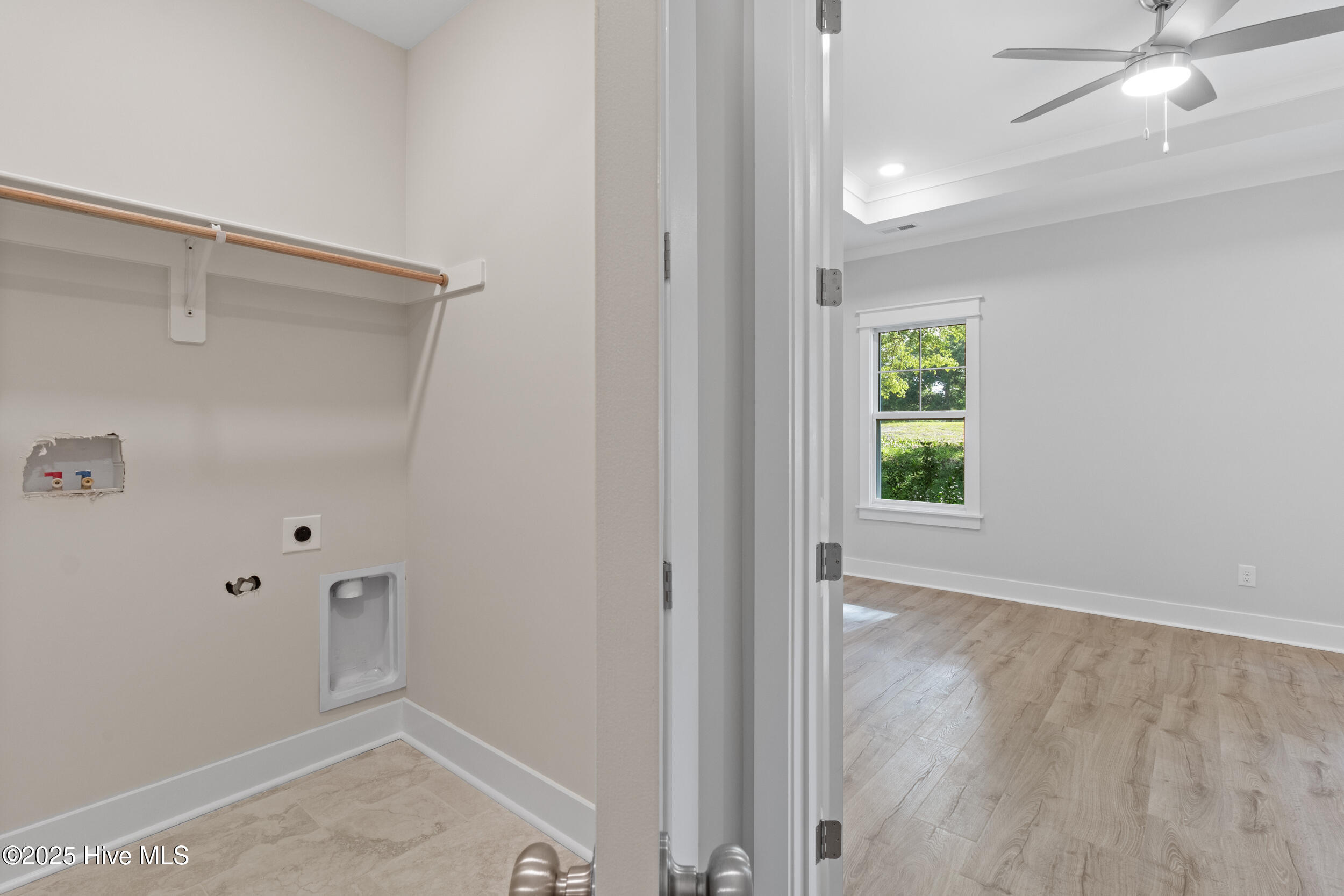 2062 Greenside Manor Drive Property Photo 32