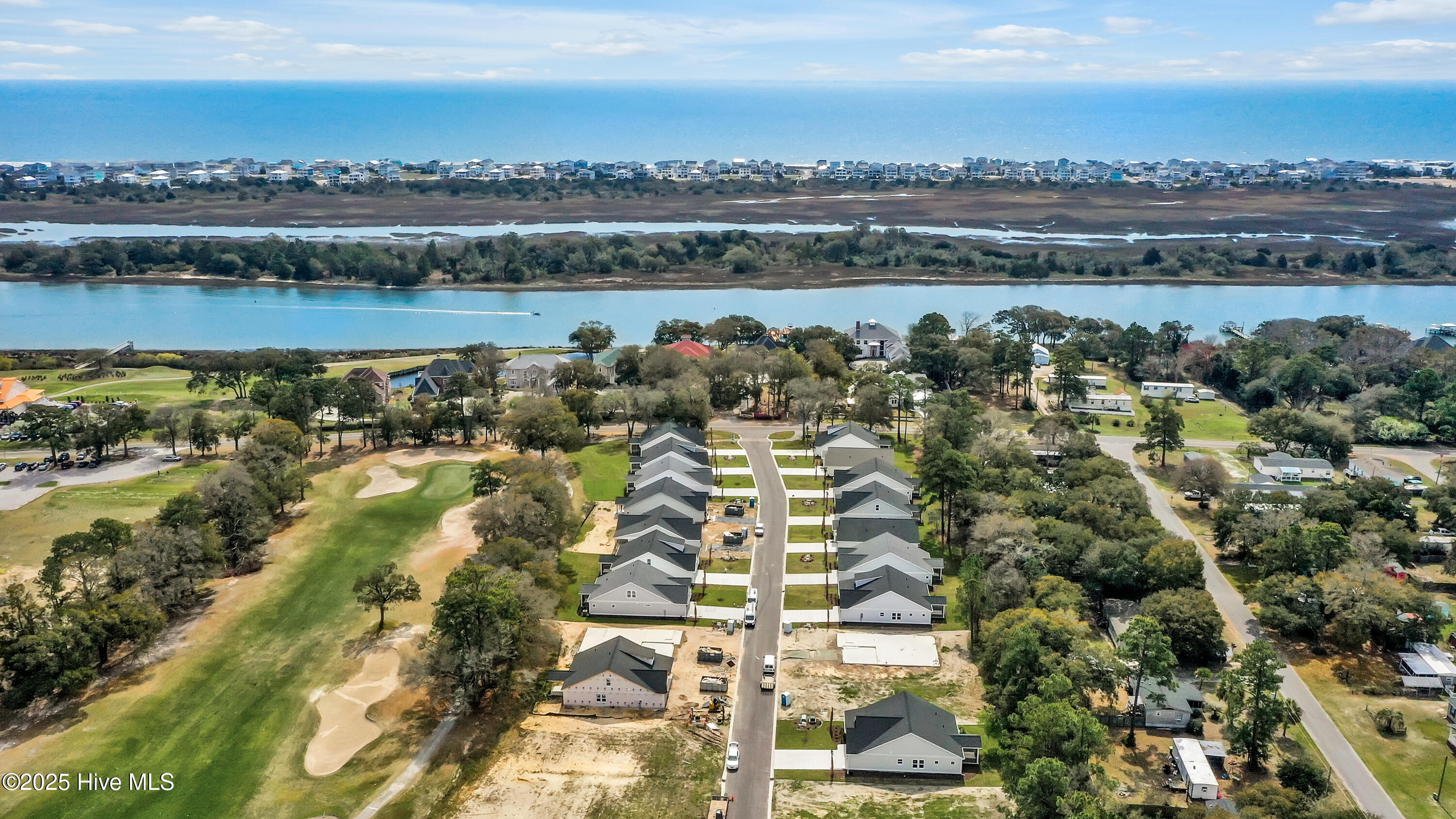 2062 Greenside Manor Drive Property Photo 41