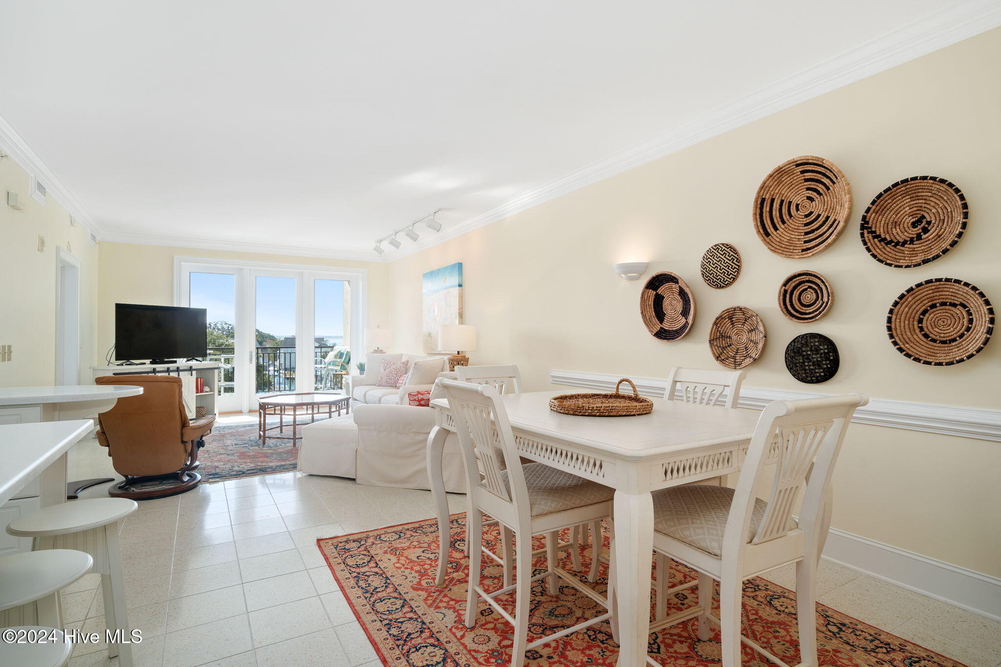 4425 Arendell Street 303 Harborside Club At 70 West Property Photo 15