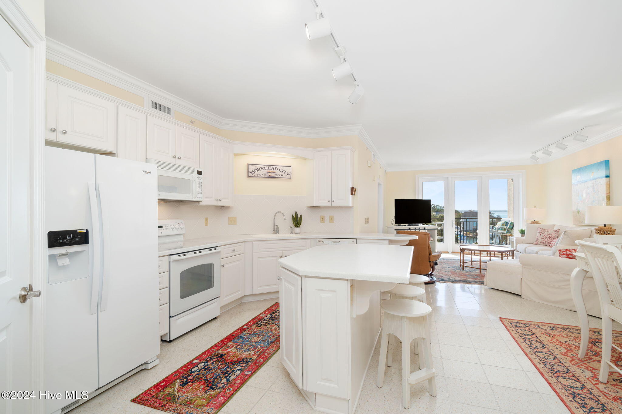 4425 Arendell Street 303 Harborside Club At 70 West Property Photo 18