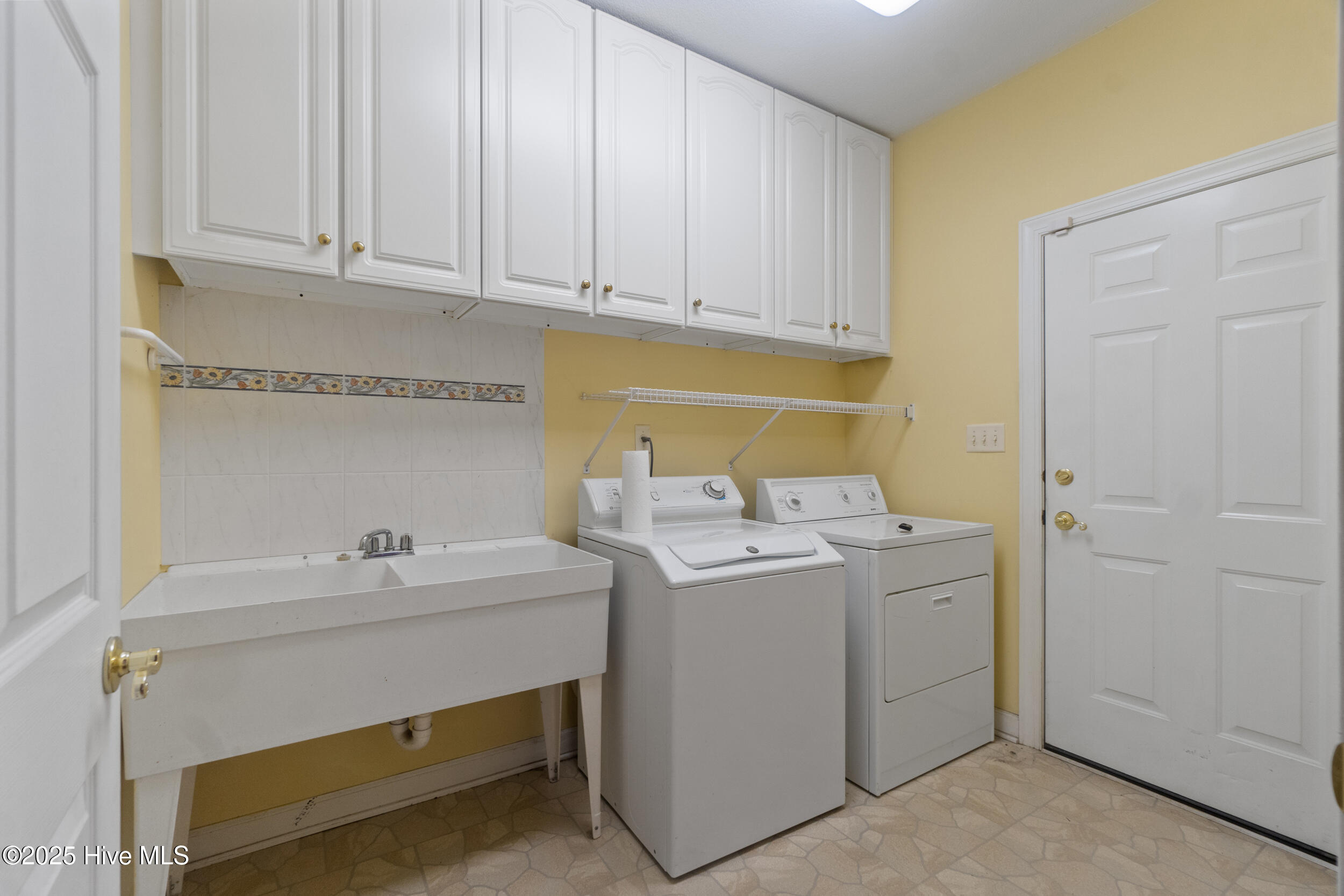 204 Blair Court Property Photo 27