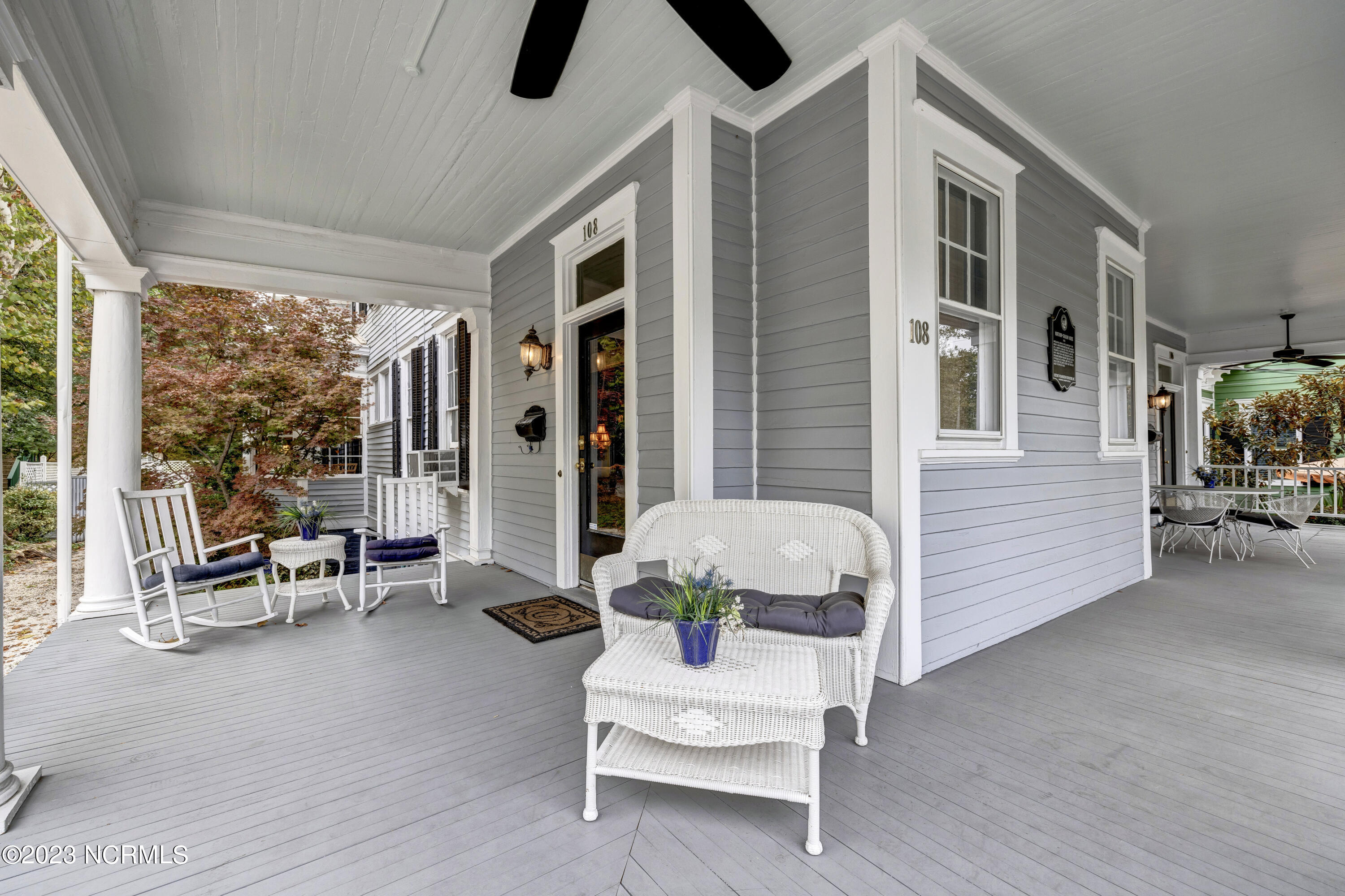 106 S 5th Avenue Property Photo 6