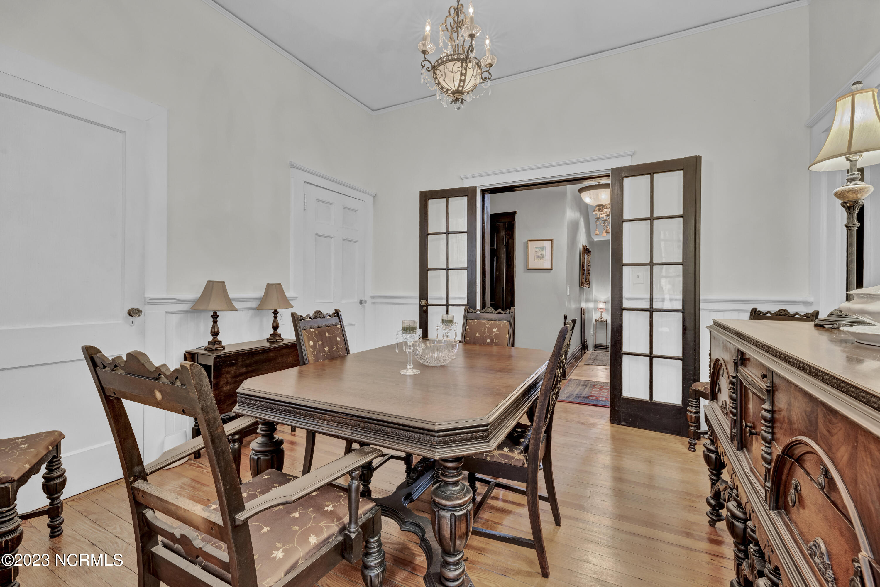 106 S 5th Avenue Property Photo 22