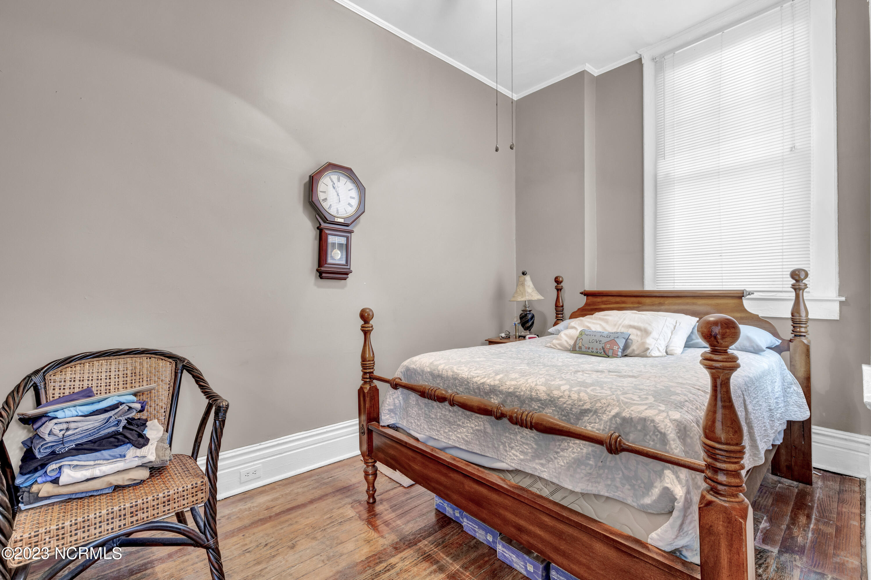 106 S 5th Avenue Property Photo 27