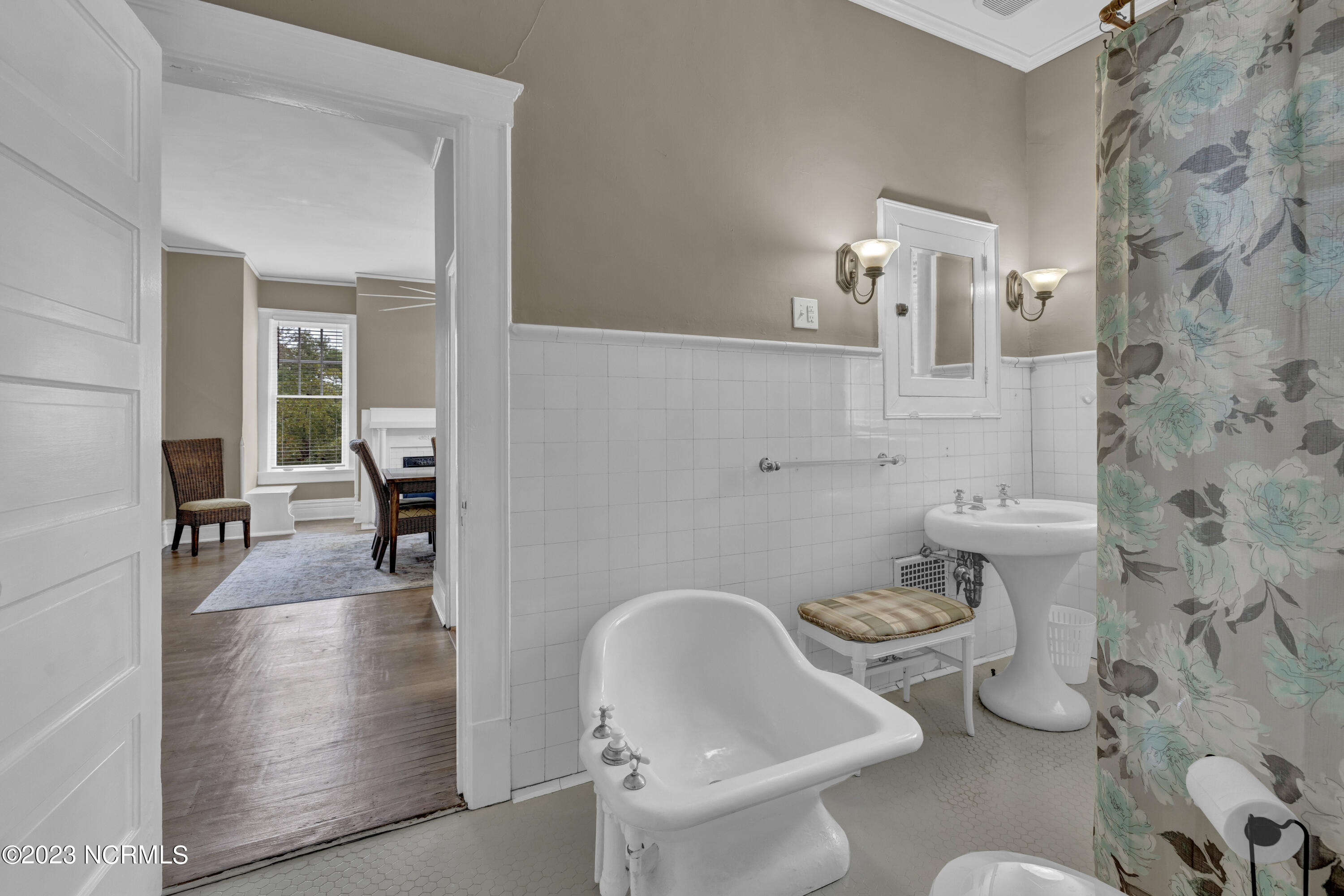 106 S 5th Avenue Property Photo 39